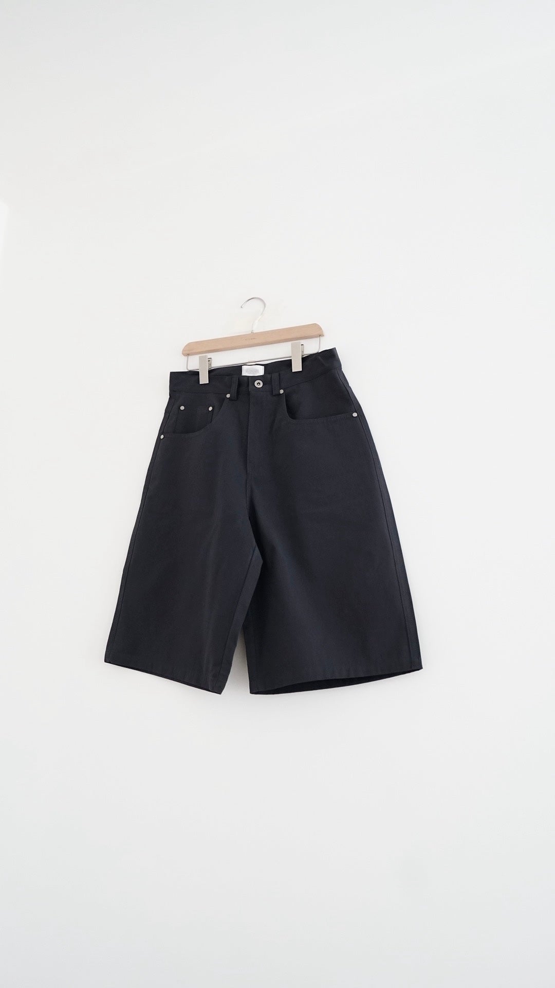peter textured stripe short in charcoal (pre-order)