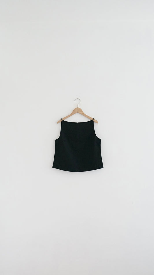 sally tank top in black
