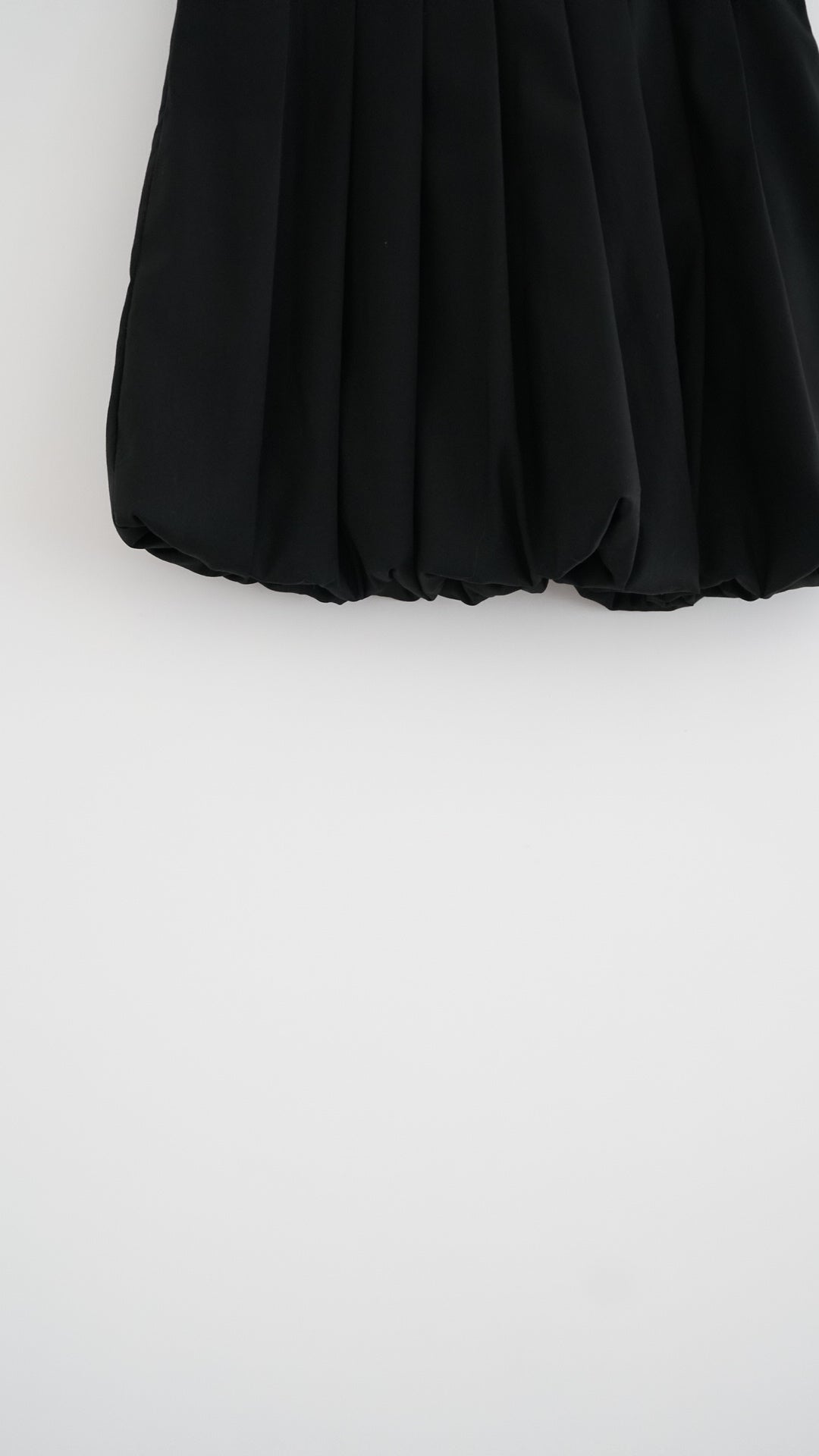 terre high quality midi bubble skirt in black (pre-order)