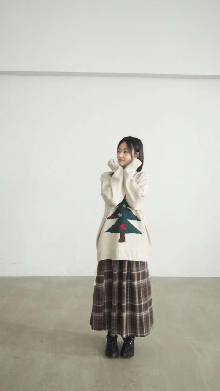 unisex christmas tree sweater in ivory (pre-order)