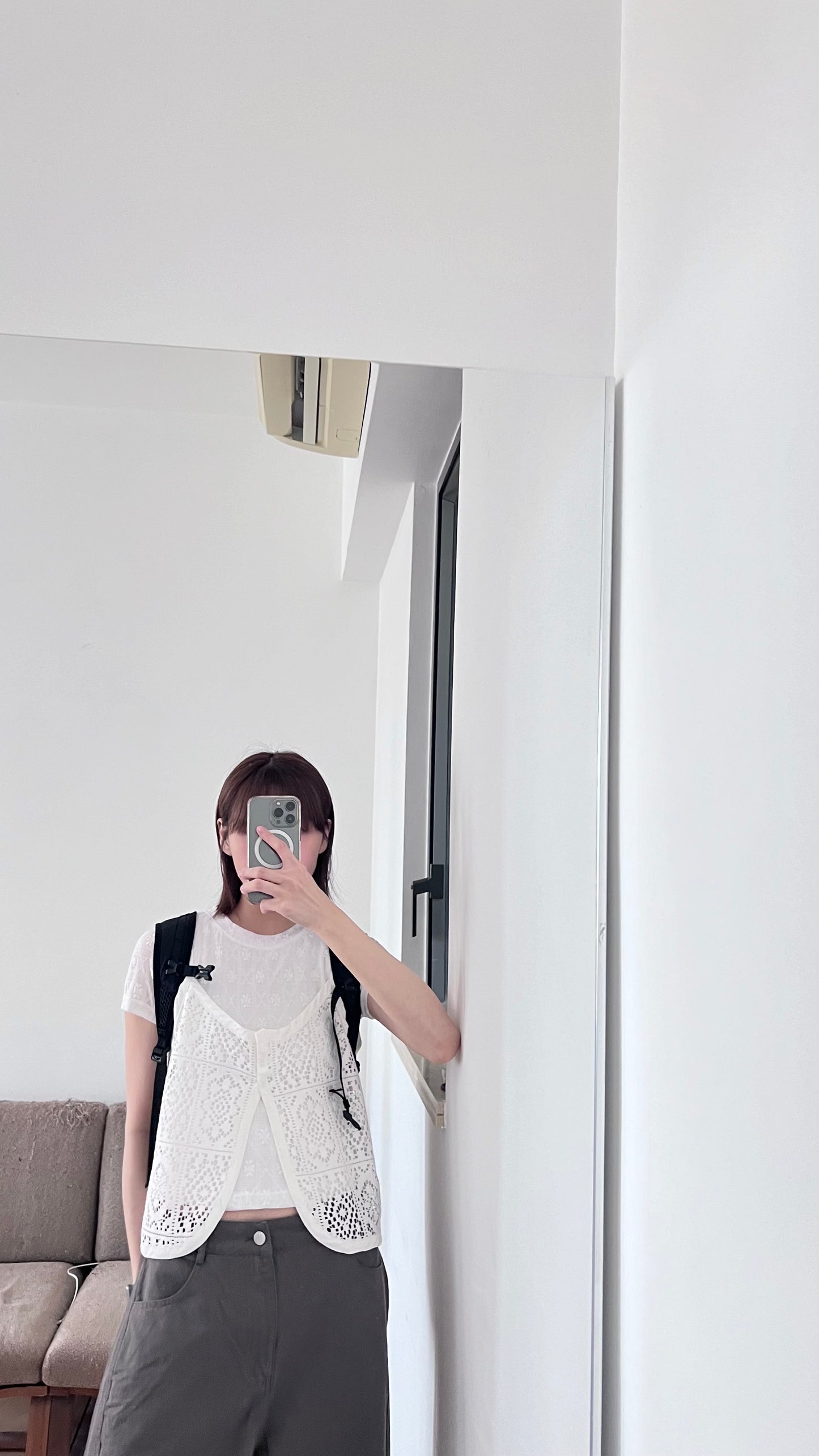 cocoon silhouette tapered pants in charcoal (M)