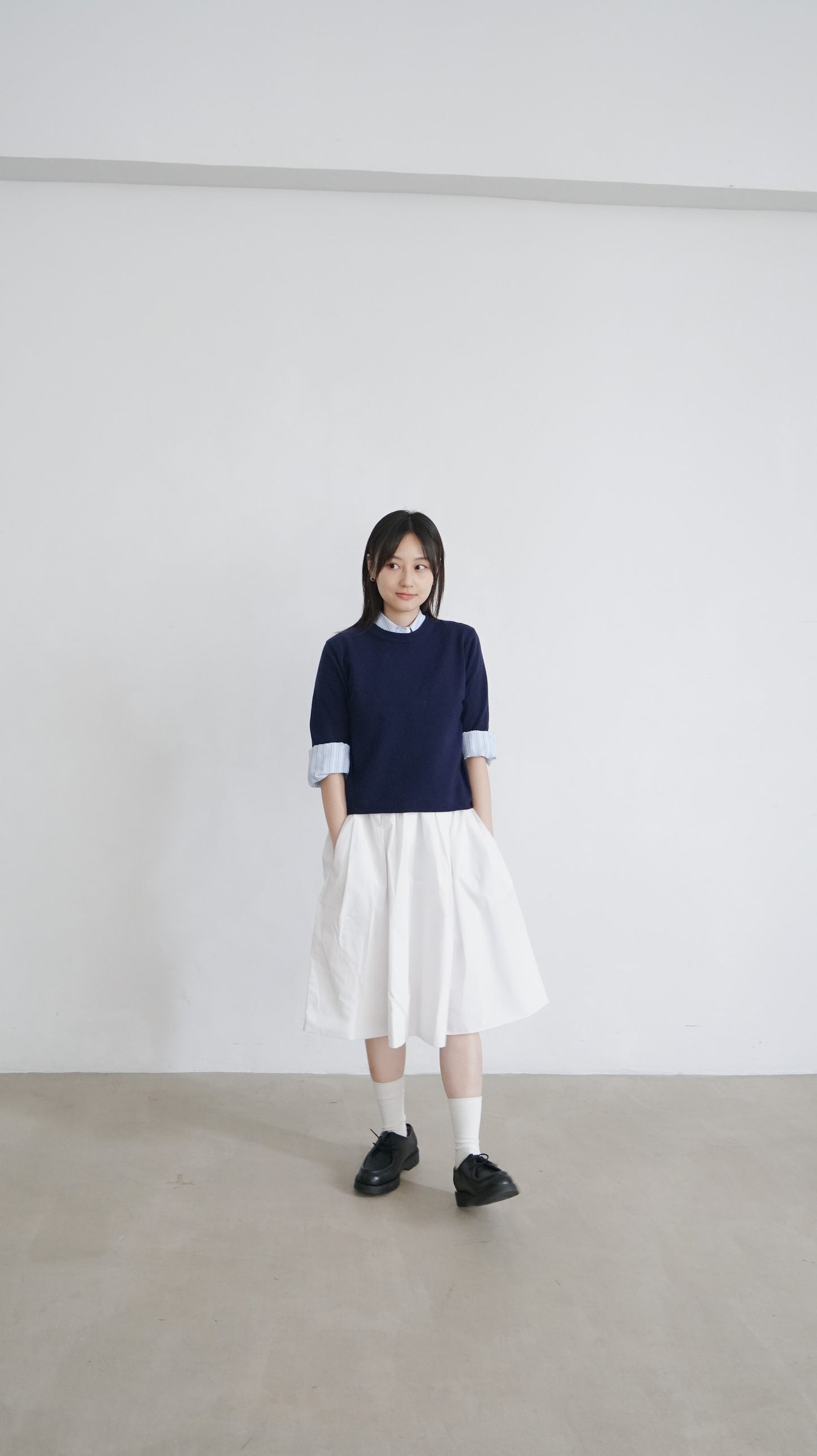 meri skirt in white ( pre-order )