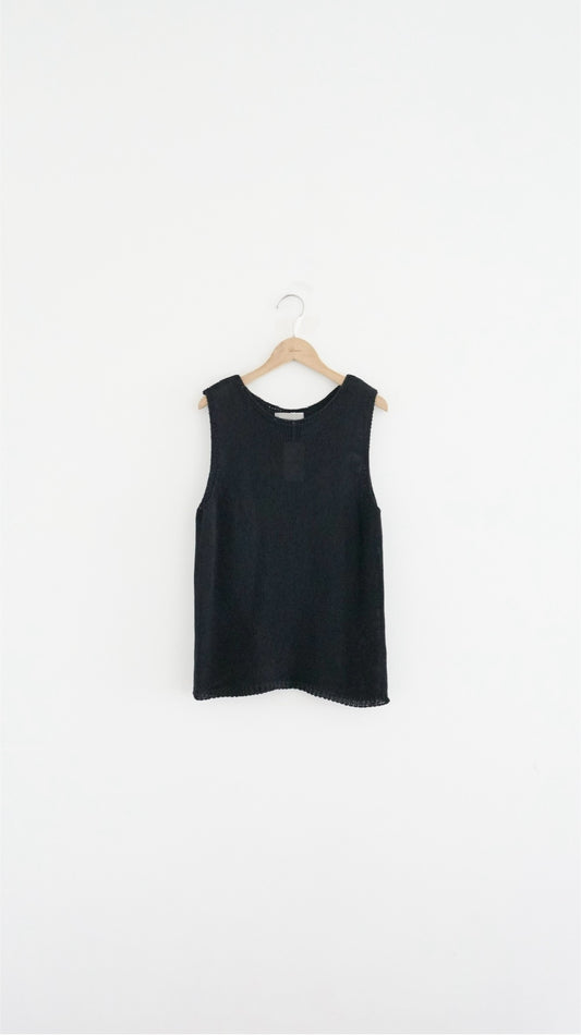basic u-neck linen top in black (pre-order)