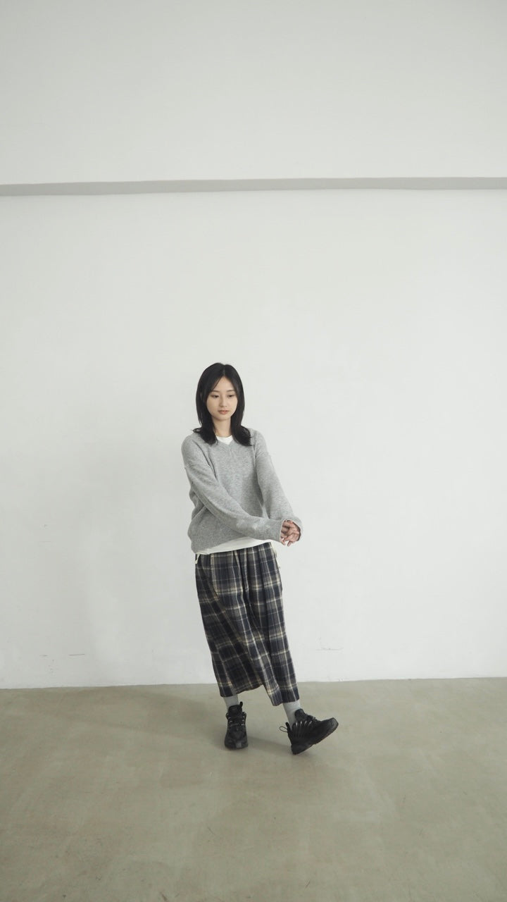 japanese style checked skirt in navy (pre-order)