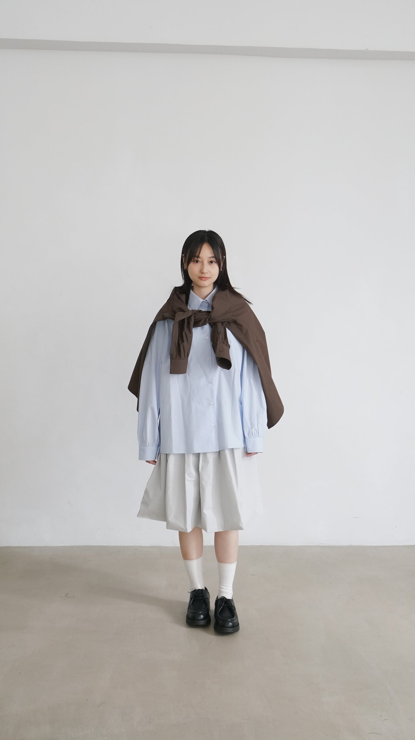 meri skirt in light grey ( pre-order )