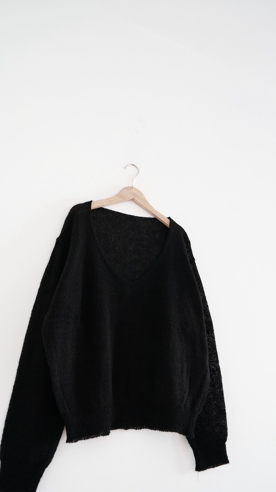 atelier light v-neck sweater in black (pre-order)
