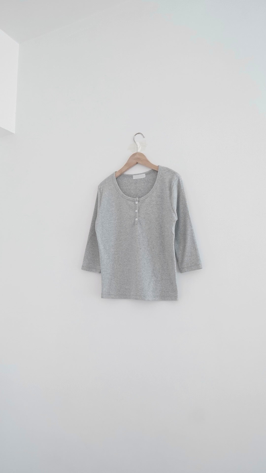 ann cotton henley half-sleeve tee in grey (pre-order)