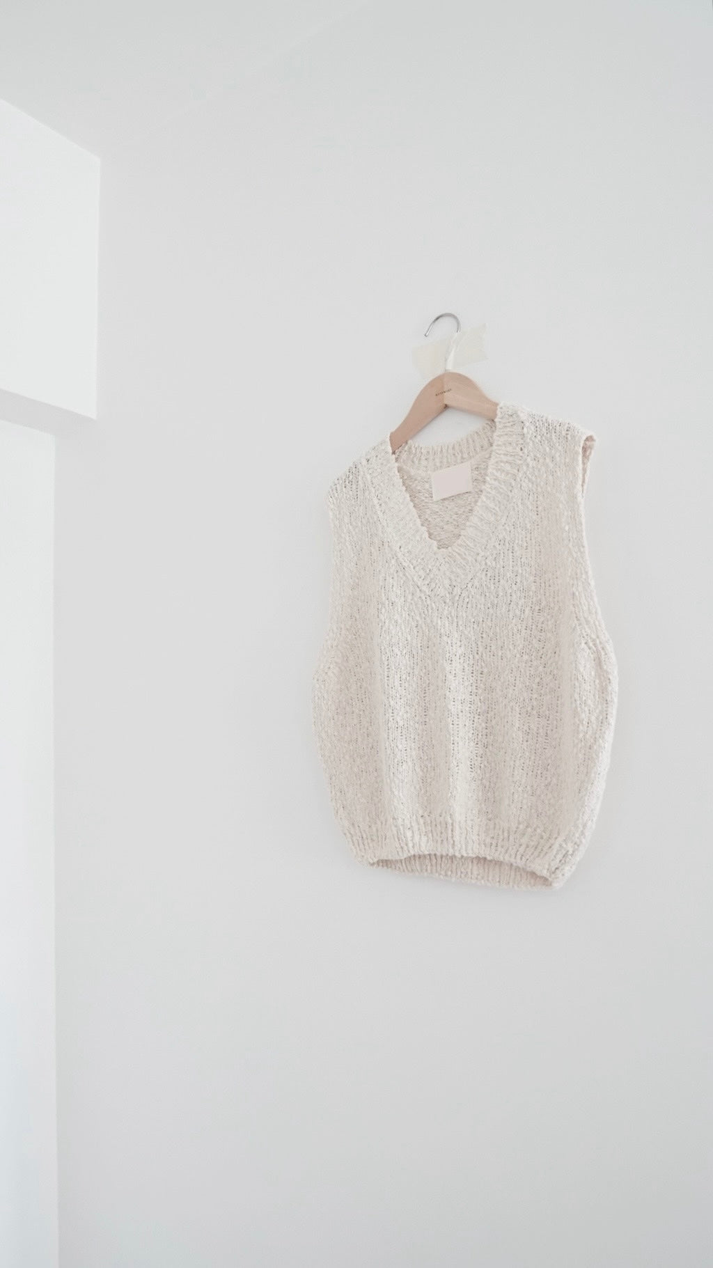 mesh vest in ivory in ivory (pre-order)