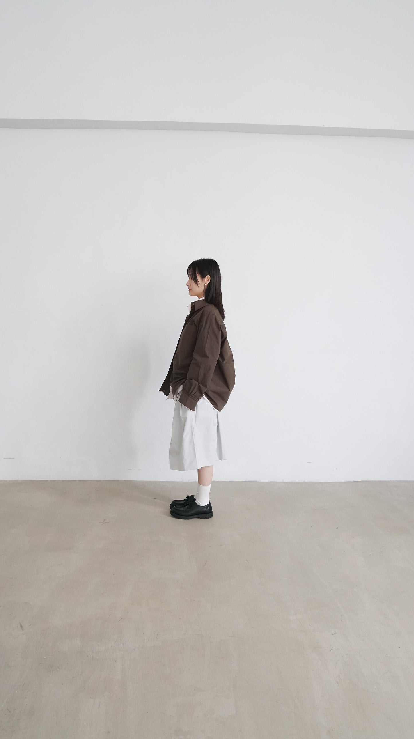 classic off shoulder oversized shirt in brown ( pre-order )