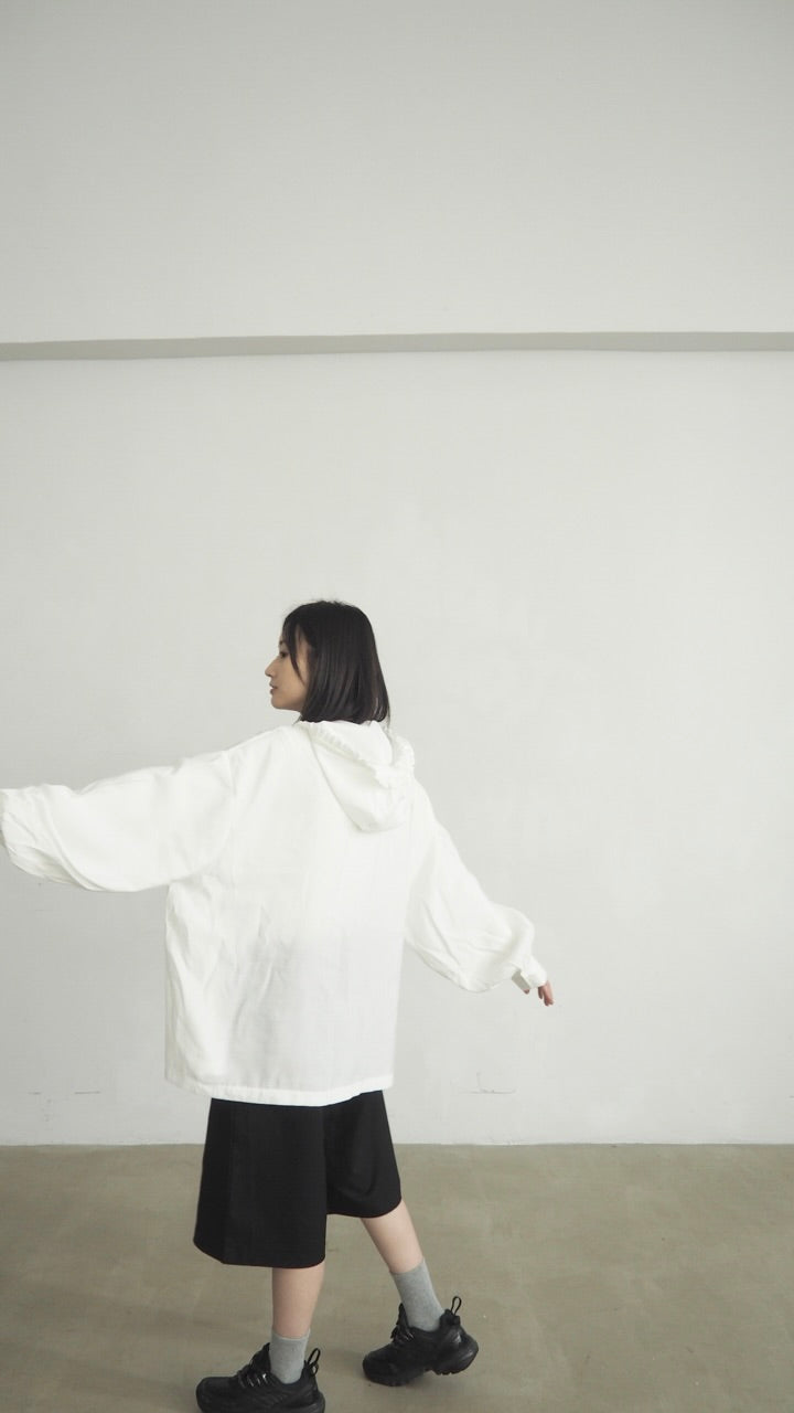 ruffles hoodies shirt in white (pre-order)