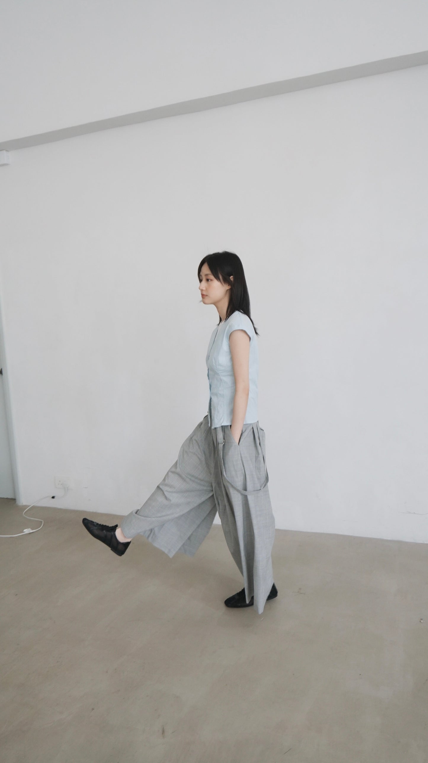 bobby pants light grey