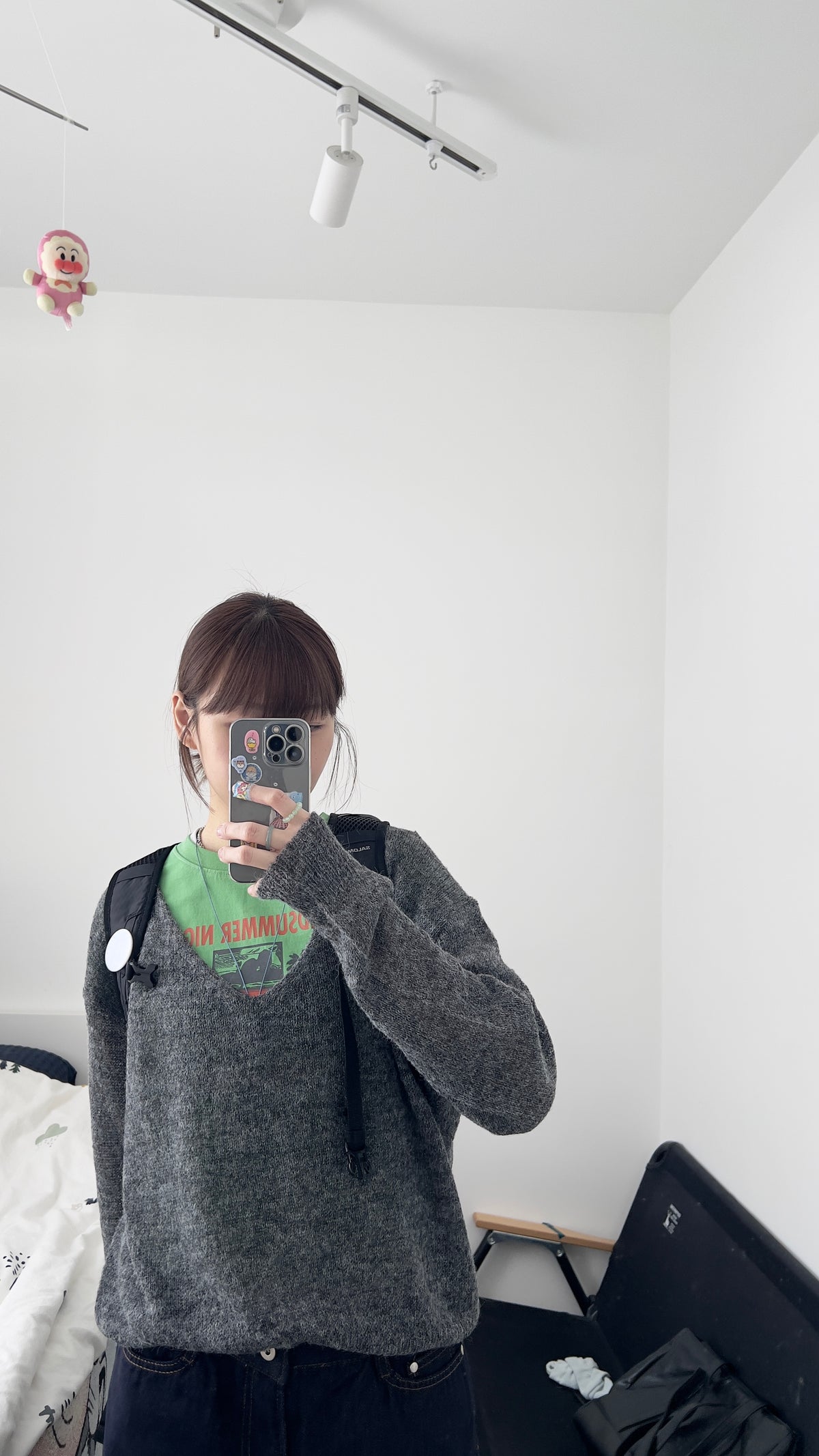 atelier light v-neck sweater in charcoal (pre-order)