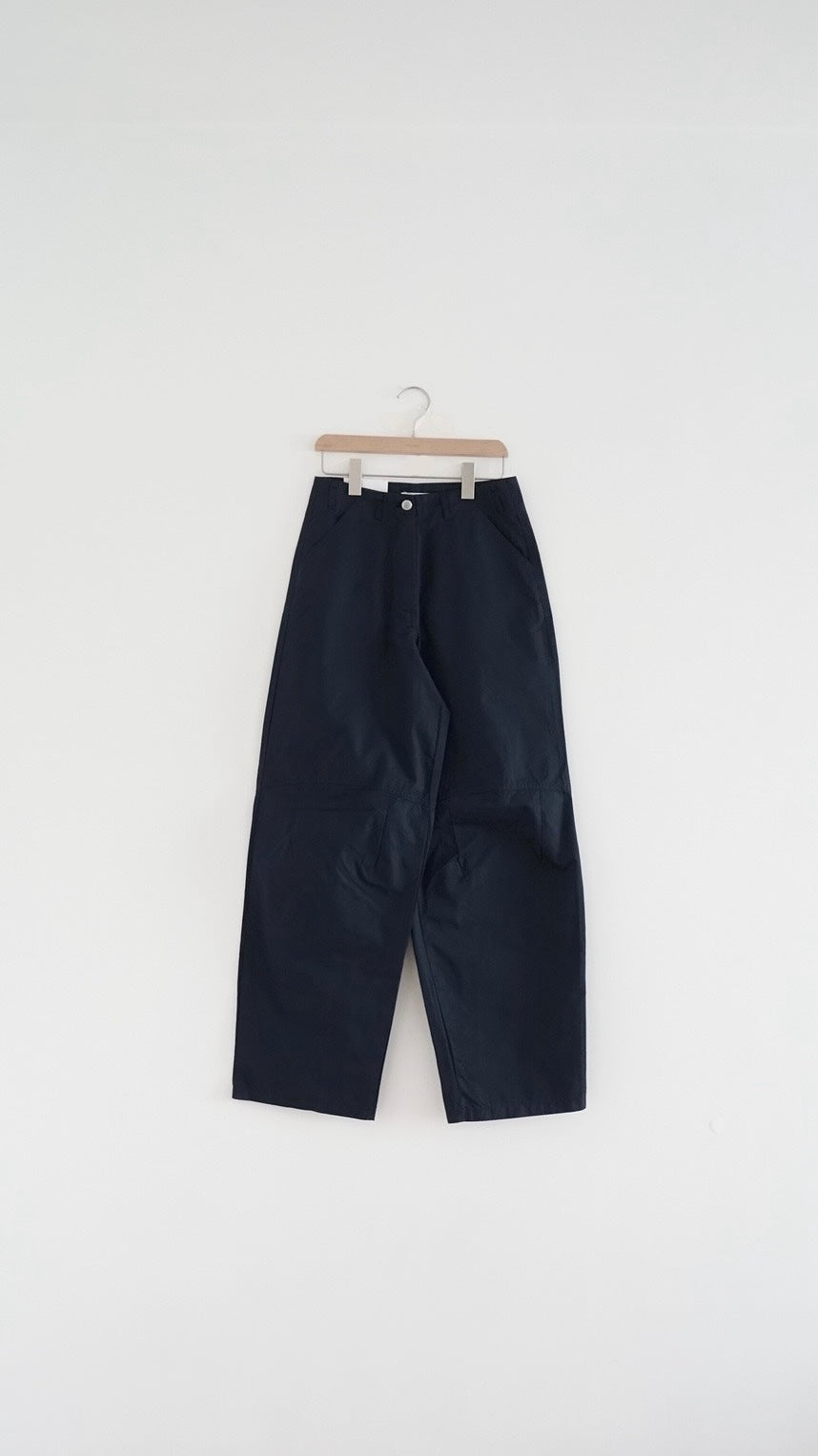 gemma barrel-leg pants in navy (pre-order)
