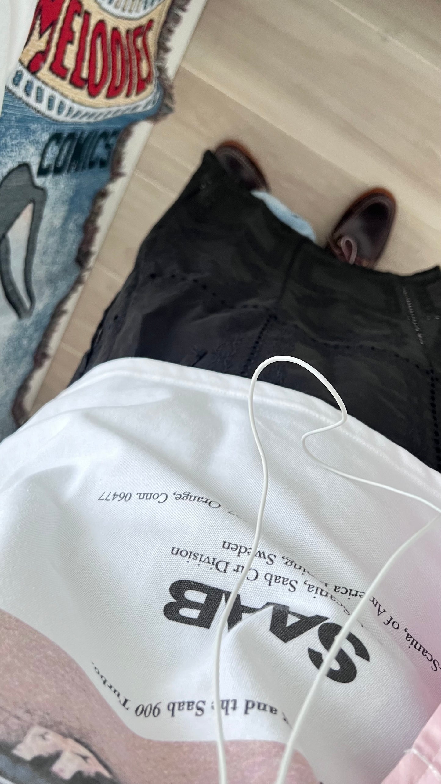 saab gender-free tee in white (pre-order)