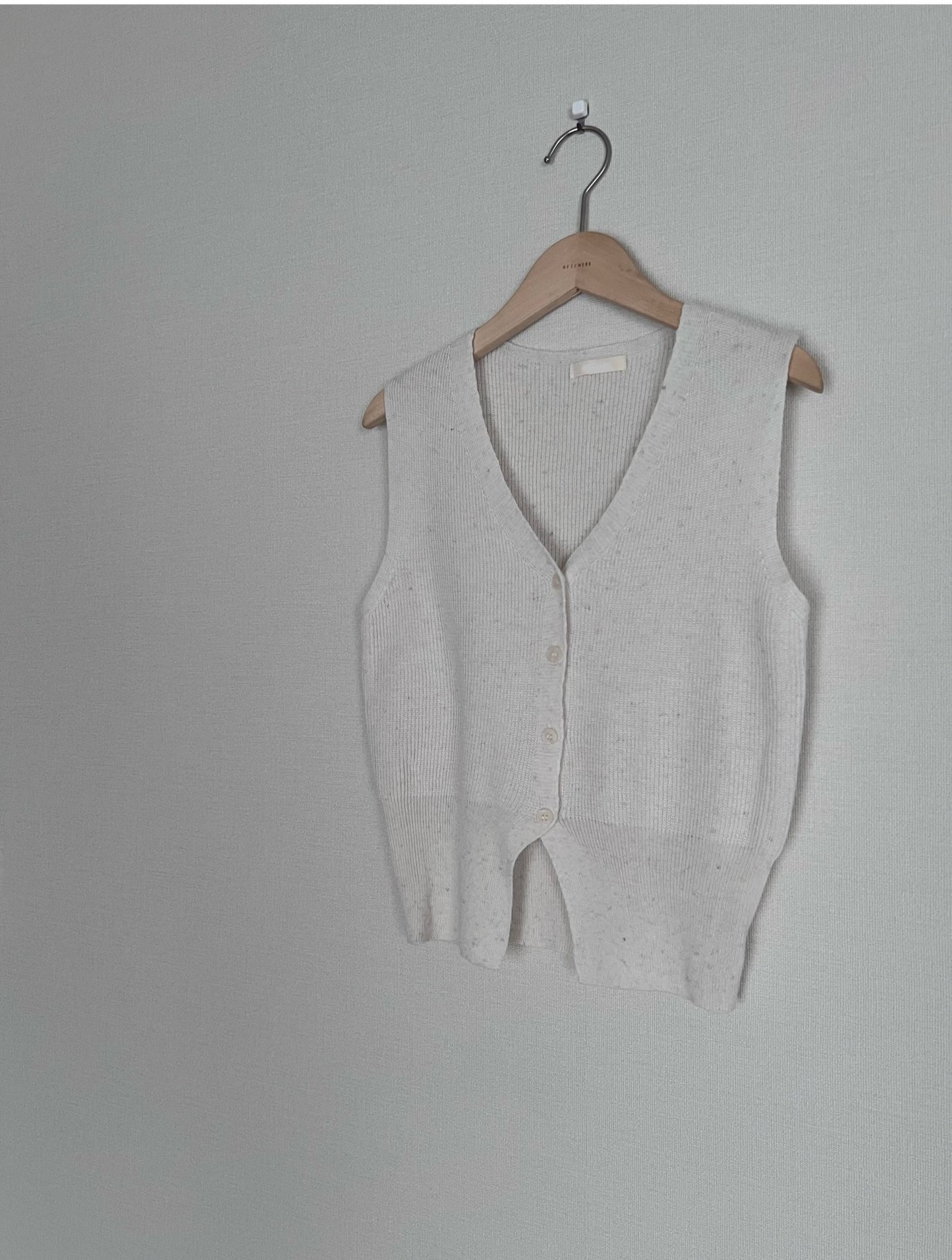 minimalist linen vest in ivory (pre-order)