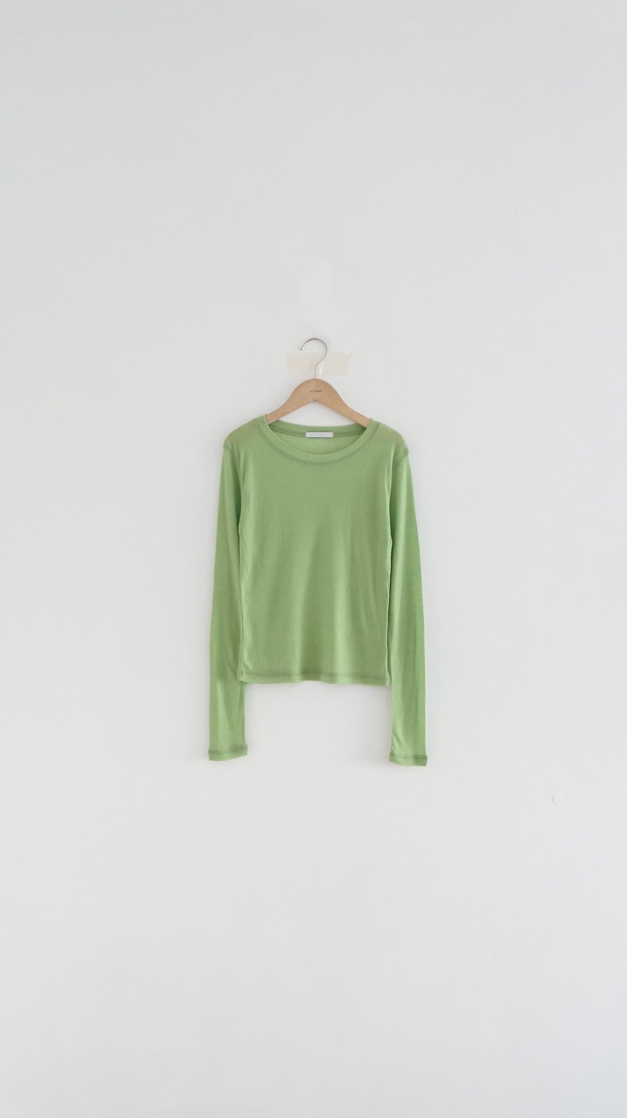 luca layering tee in night green (pre-order)