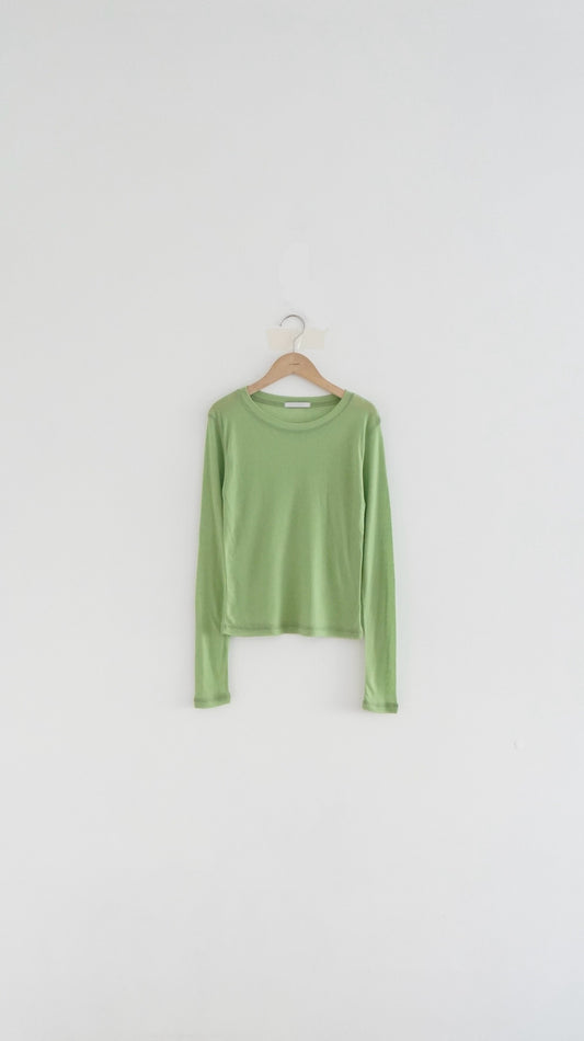 luca layering tee in night green (pre-order)