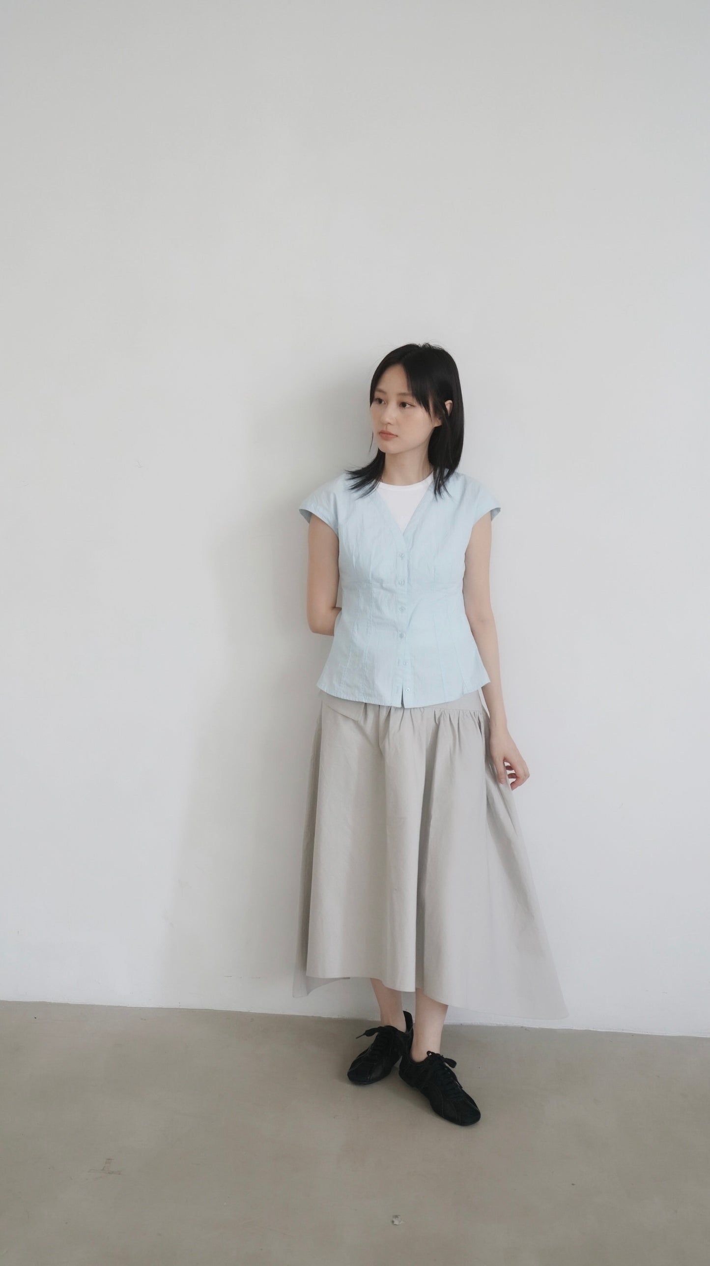 witt irregular shaped skirt in light grey