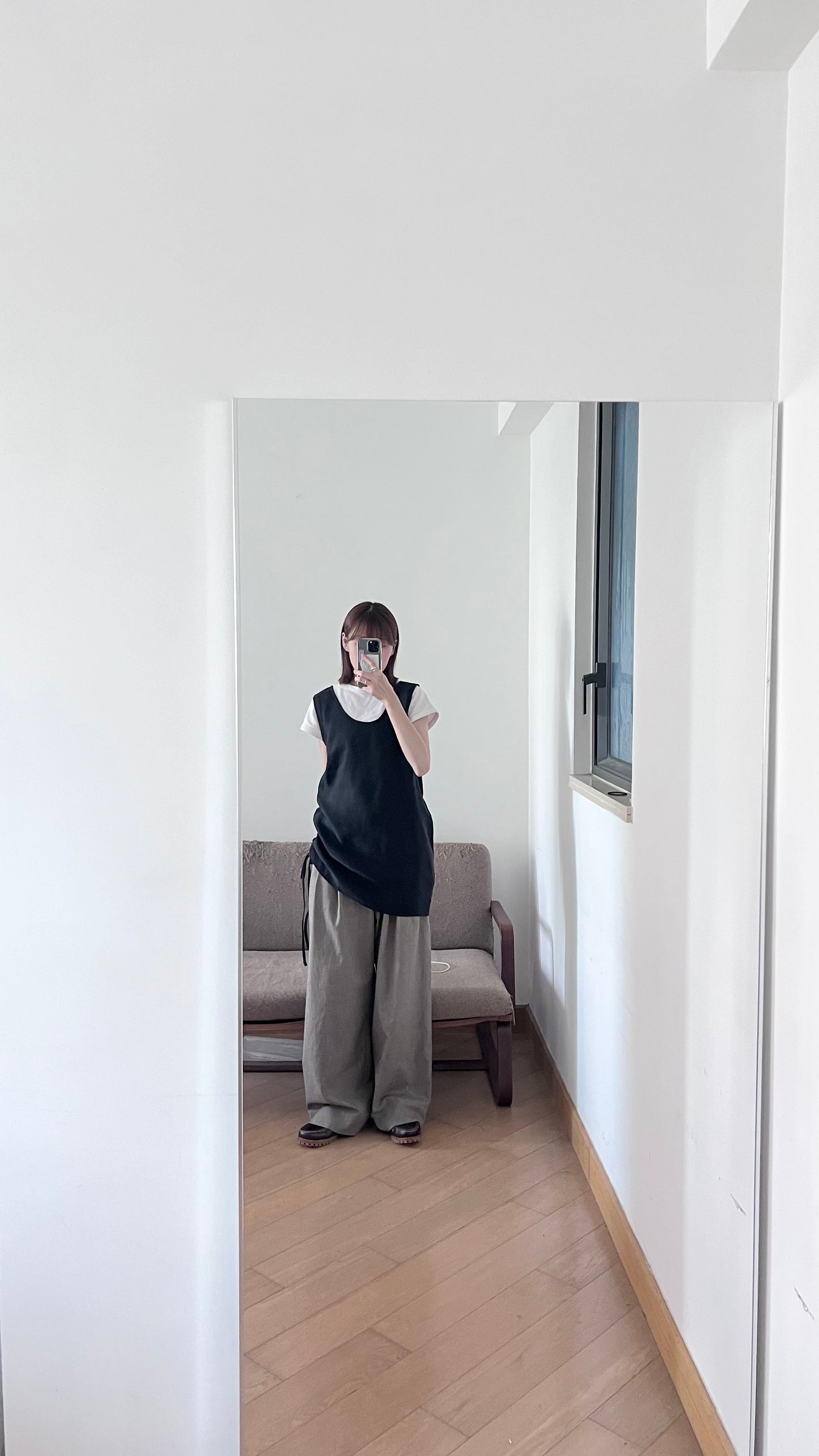 high-end minimalist dress top in black