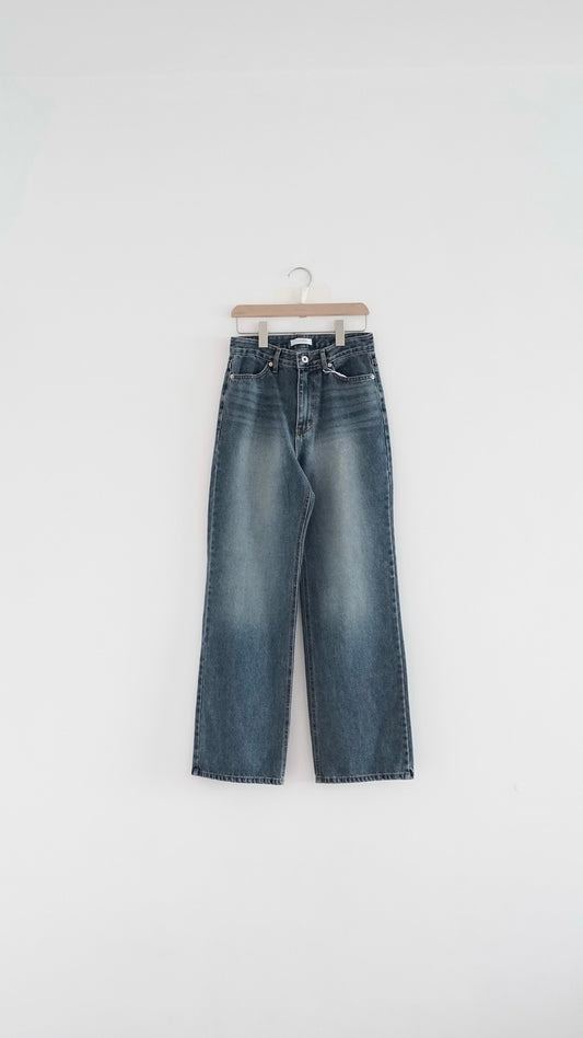 ann classic straight jeans (pre-order)