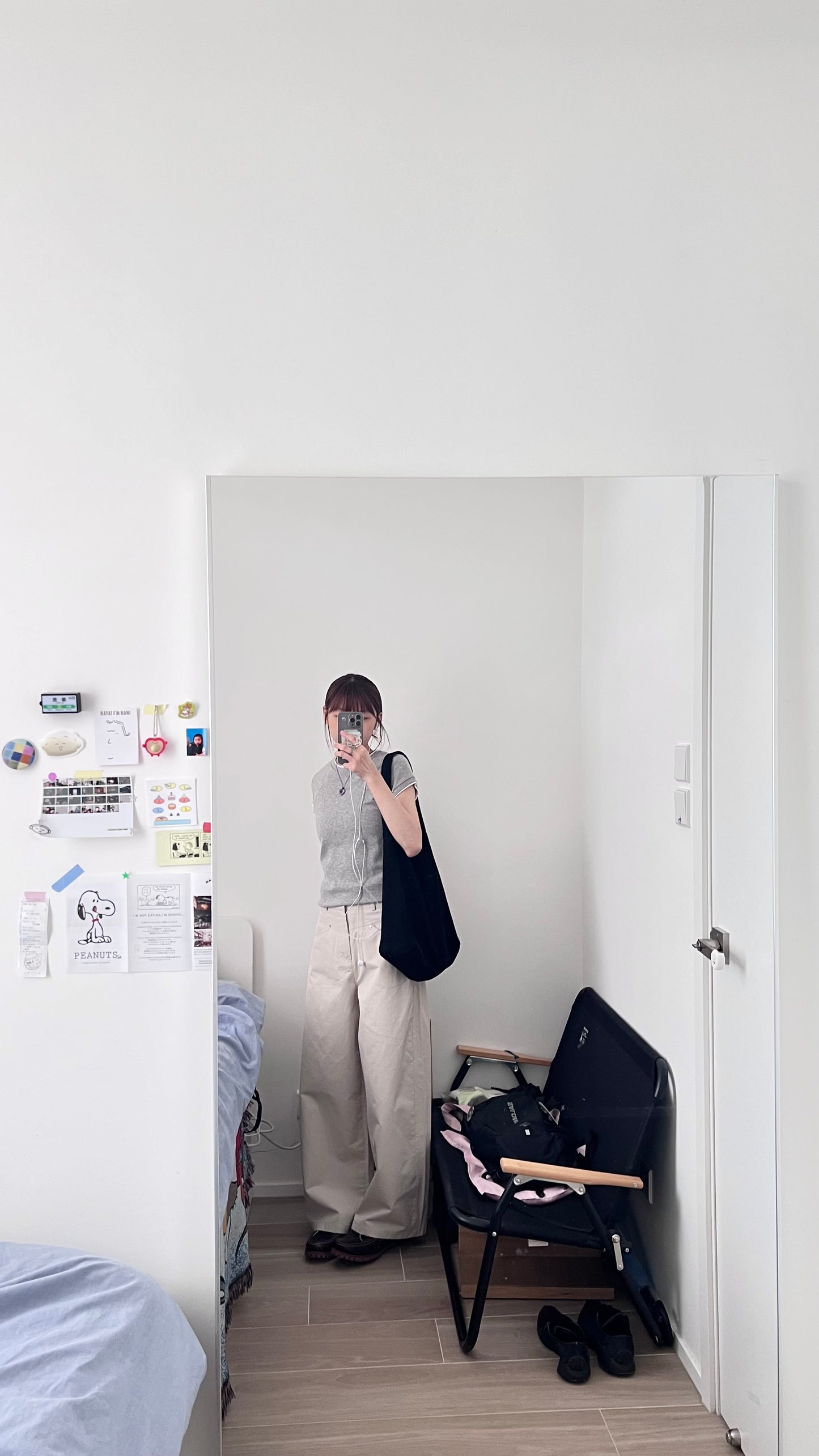 kaze curved seam wide-leg trousers in beige (pre-order)