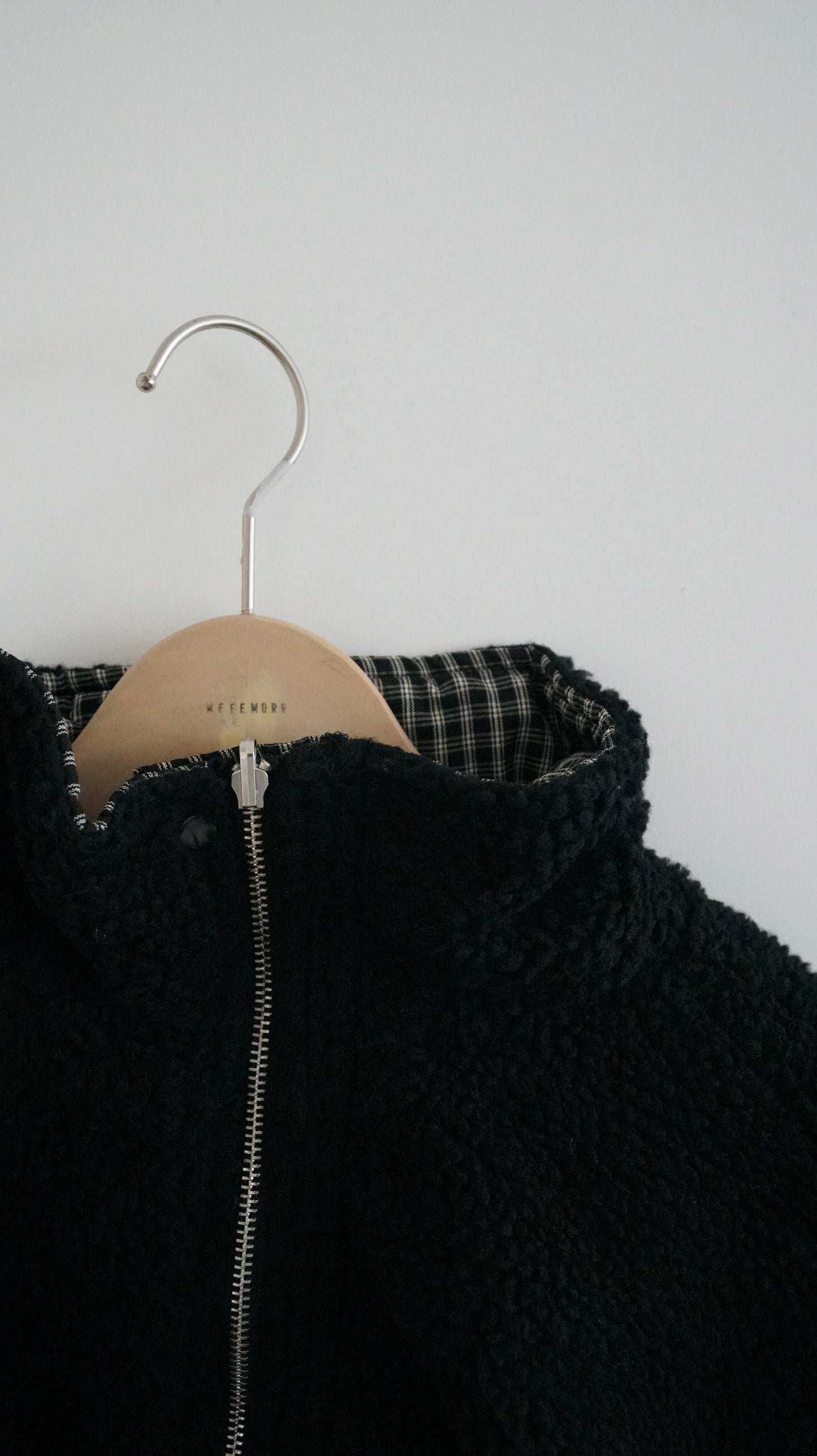 checked down jacket in black (pre-order)