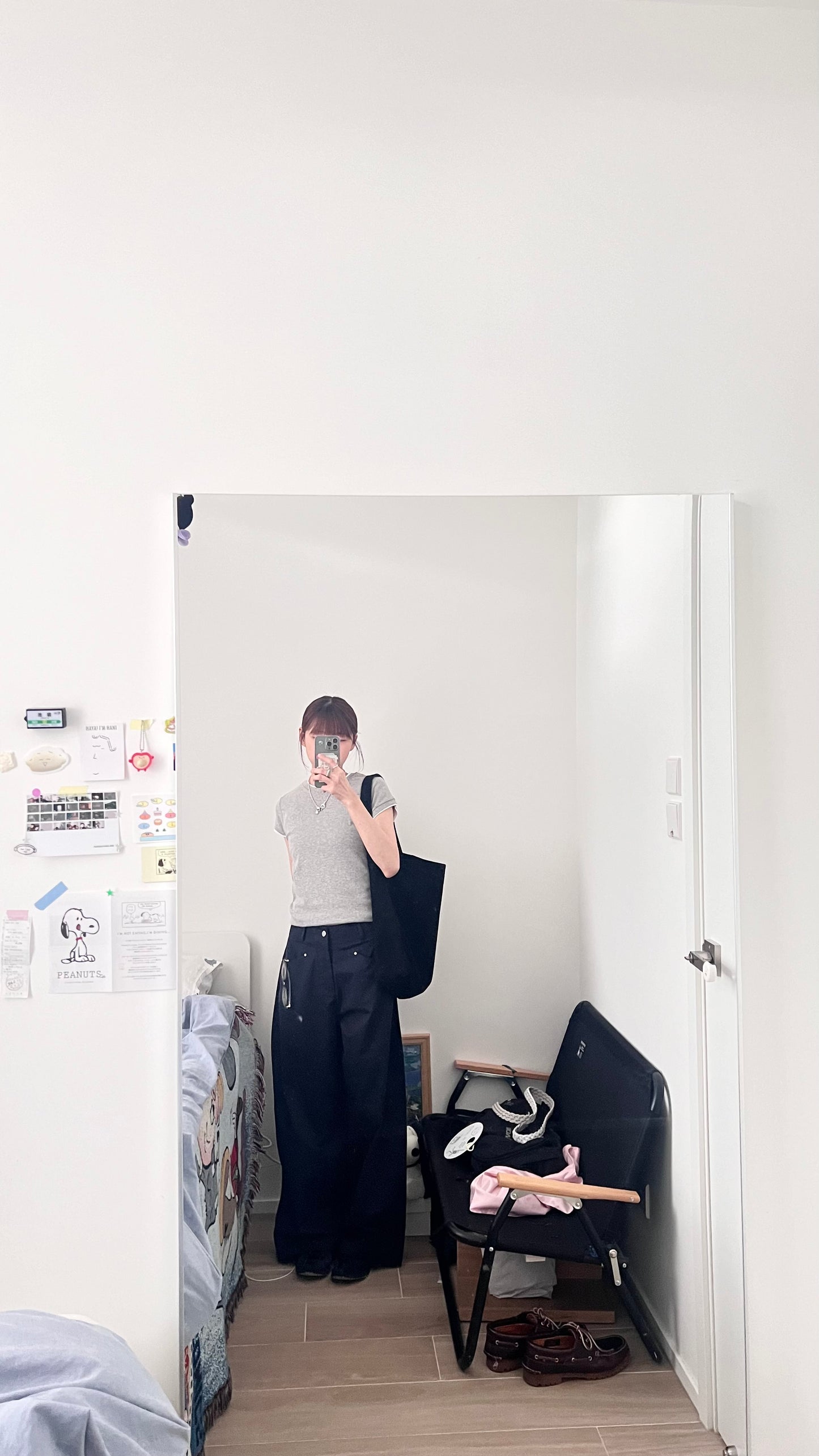 yui modal contrast trim tee in grey (pre-order)