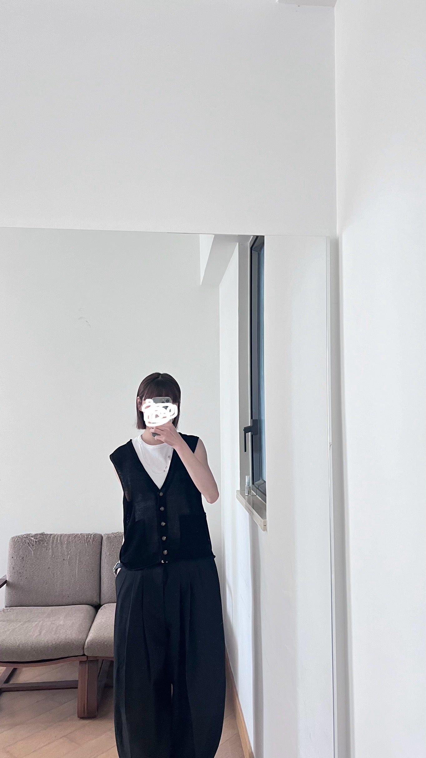 sheer v-neck linen vest  in black
