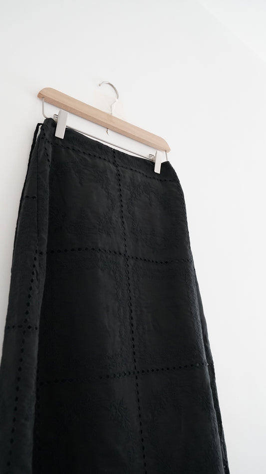 noir french romantic lace skirt in black (pre-order)