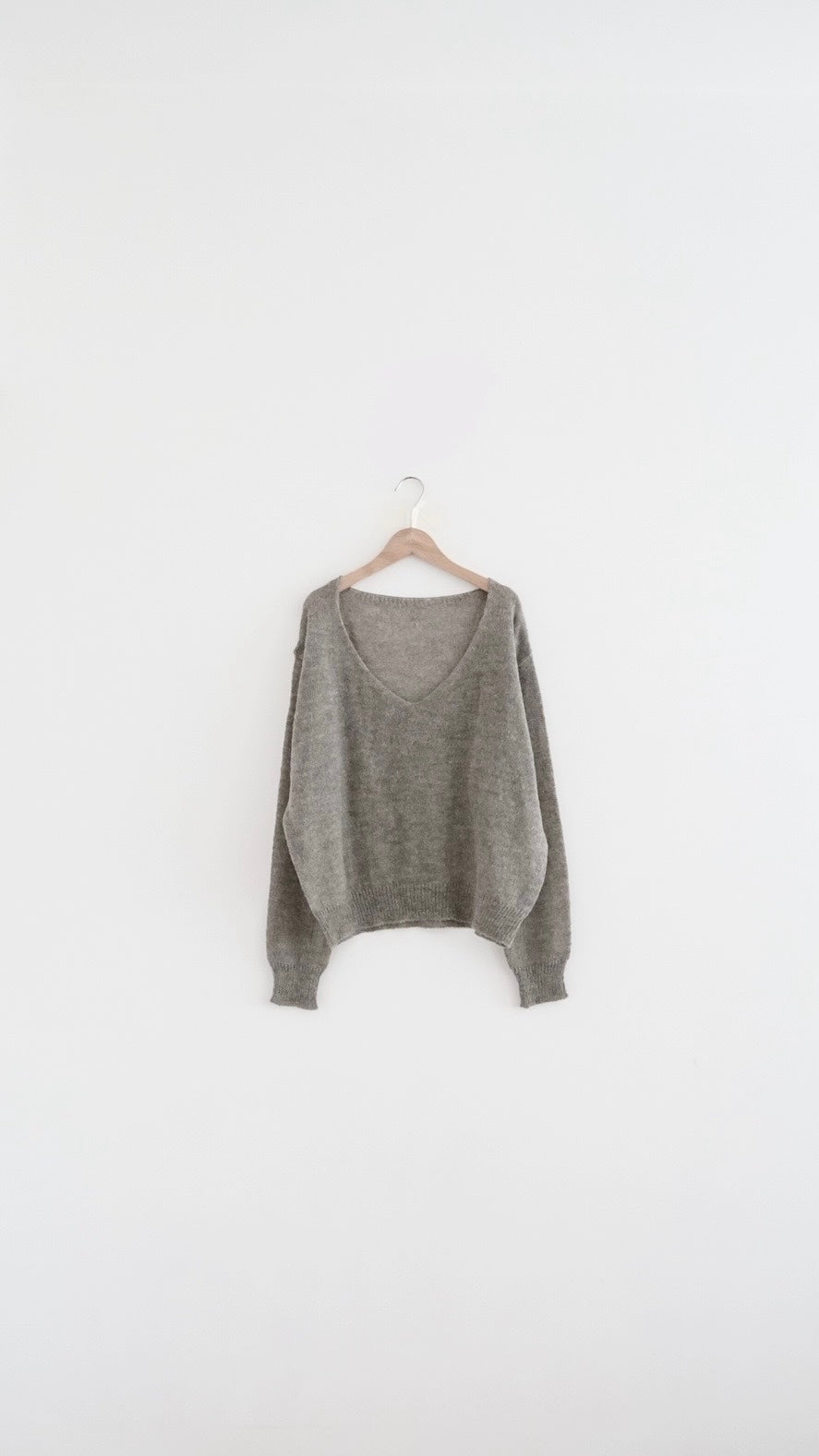 atelier light v-neck sweater in grey khaki (pre-order)