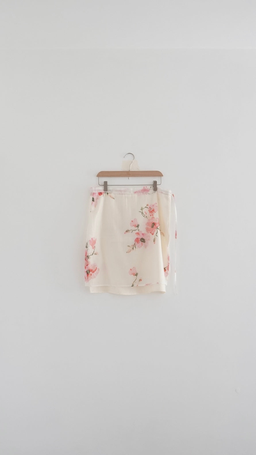 loria floral garden midi skirt in red (pre-order)