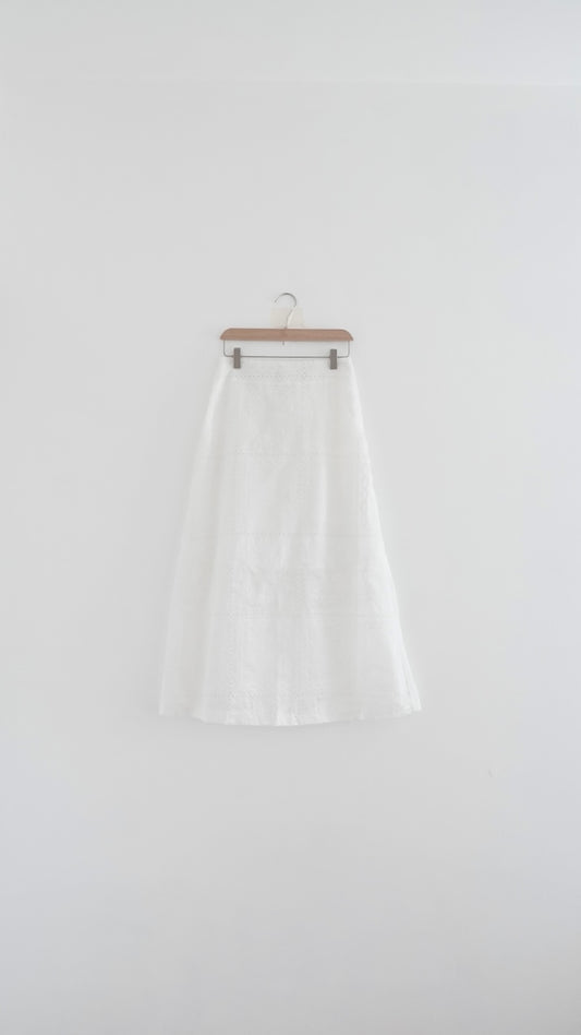 noir french romantic lace skirt in white (pre-order)