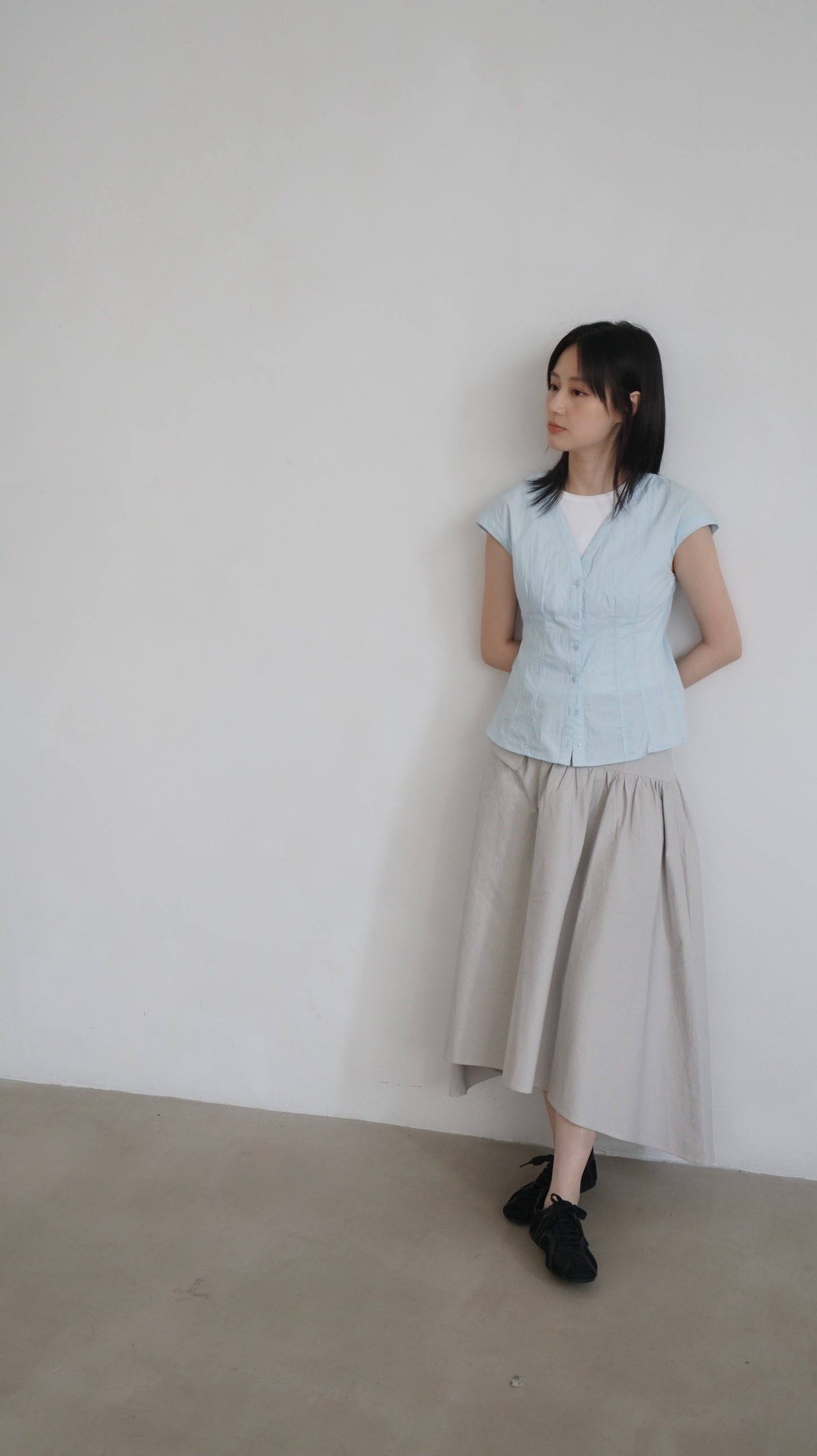 witt irregular shaped skirt in light grey