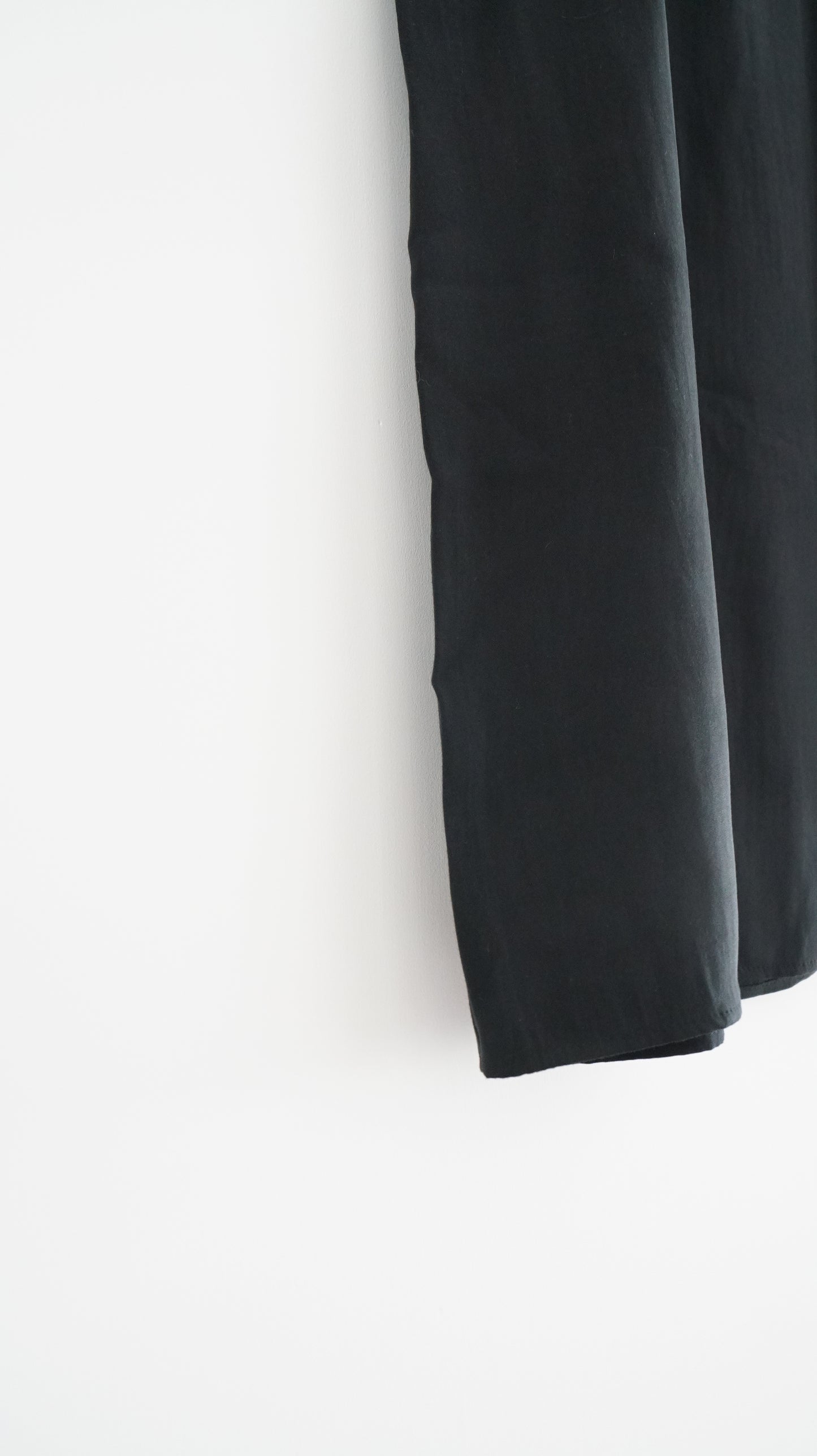 high-end minimalist dress top in black