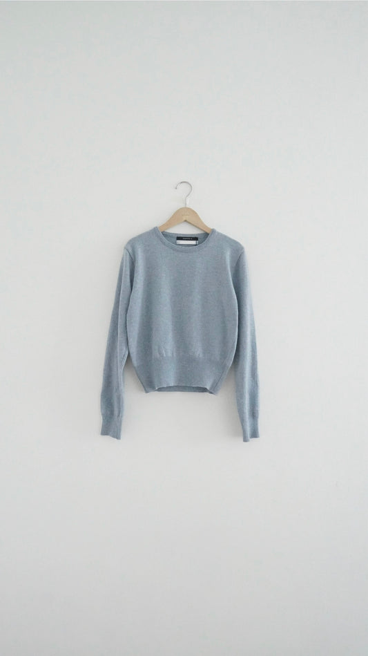 classic cashmere knit top in baby-blue (must have) (pre-order)