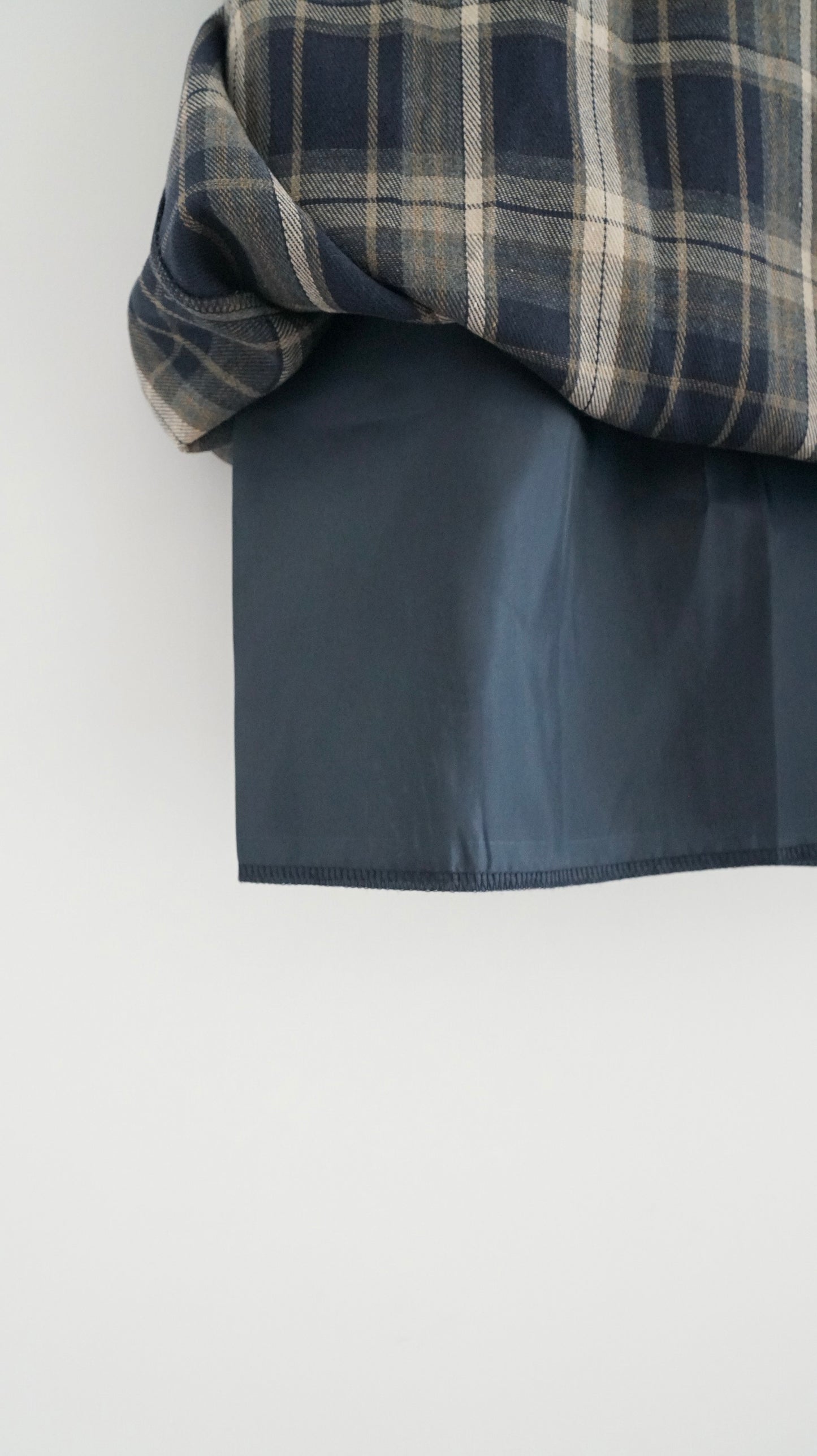 japanese style checked skirt in navy (pre-order)