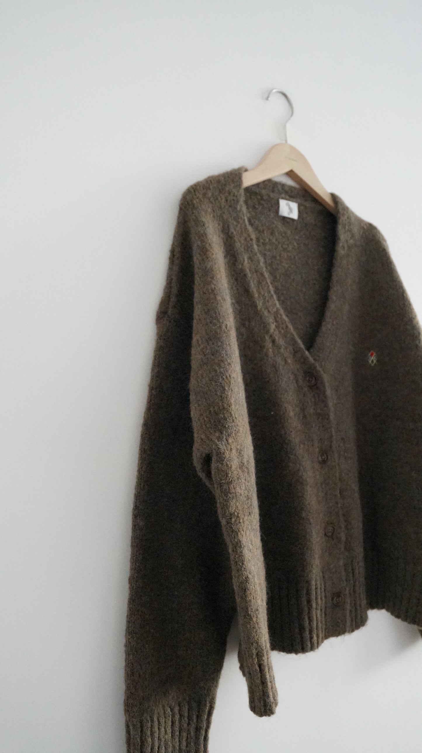 classic hign-end cardigan in brown (pre-order)