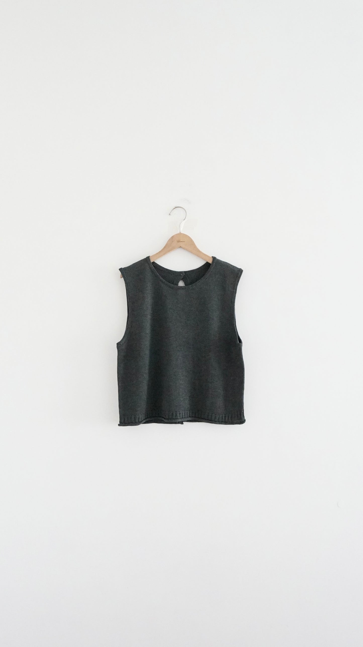 back side button linen vest in charcoal (pre-order)