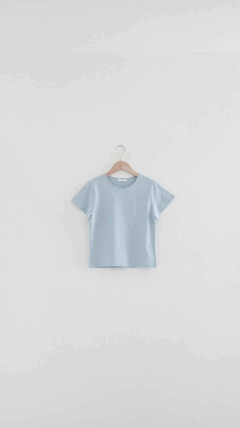 cleanfit tee in baby blue (pre-order)