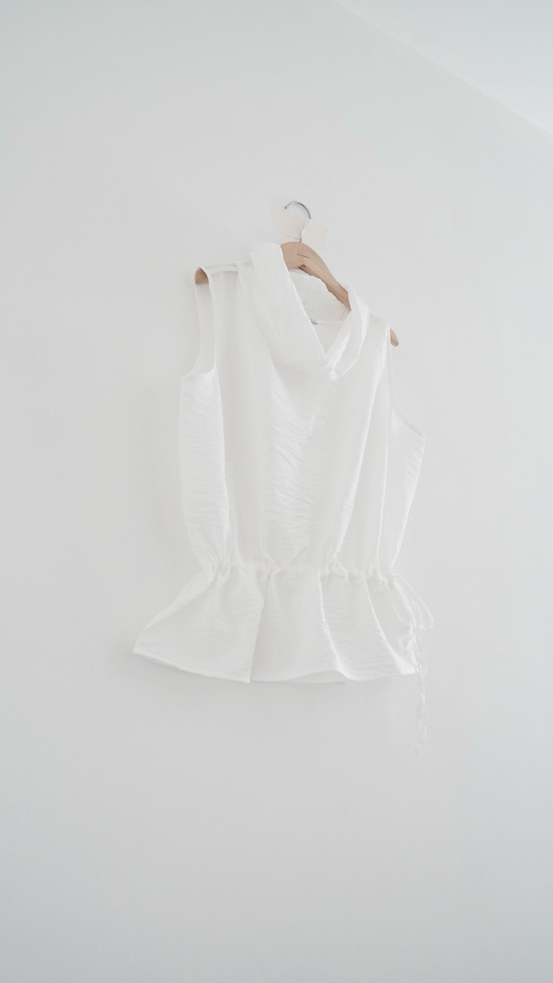 vera twill turtle tops in white (pre-order)