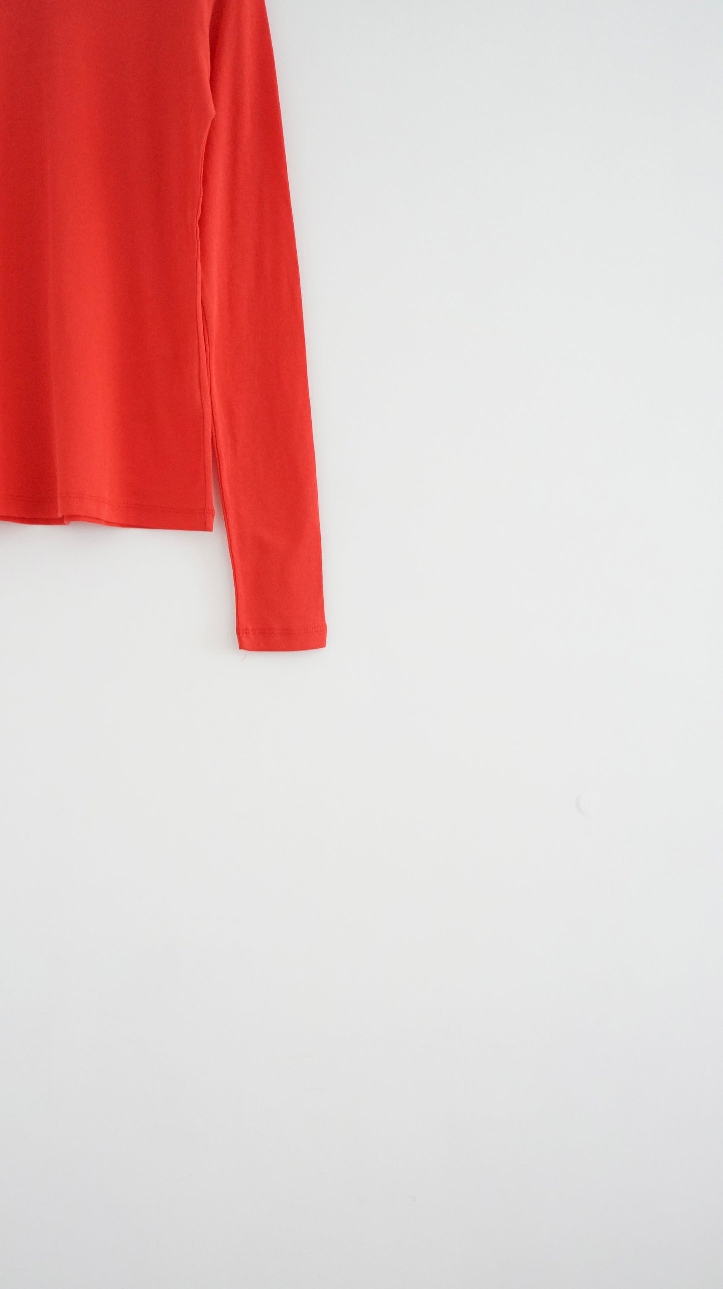 soft layering inner in red (pre-order)