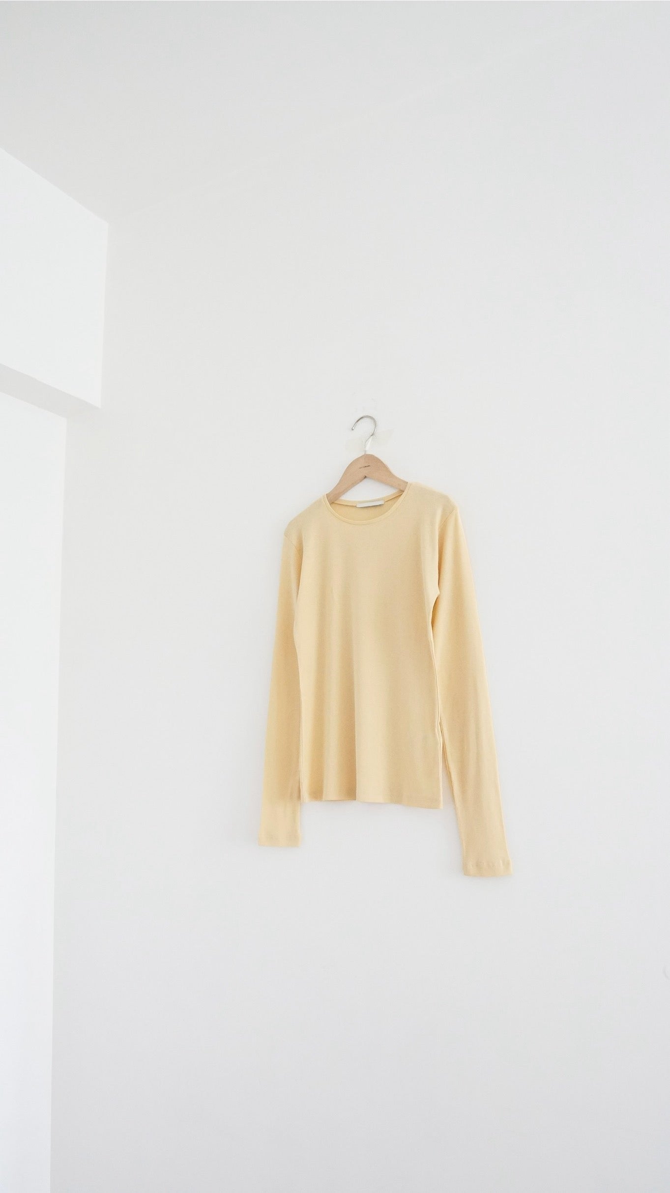 soft layering inner in pale lemon yellow  (pre-order)