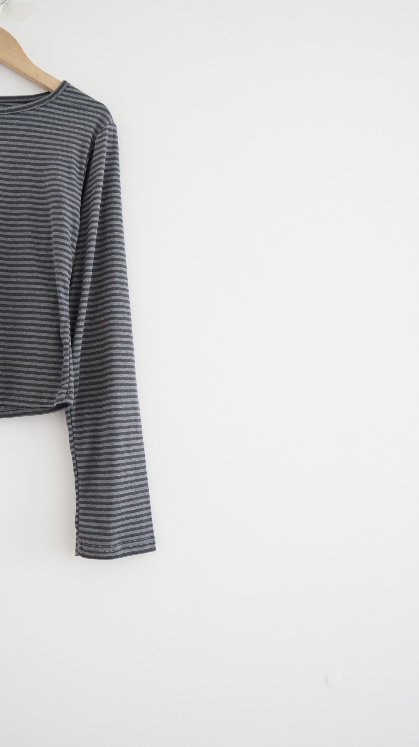 striped soft fit tee in grey (pre-order)