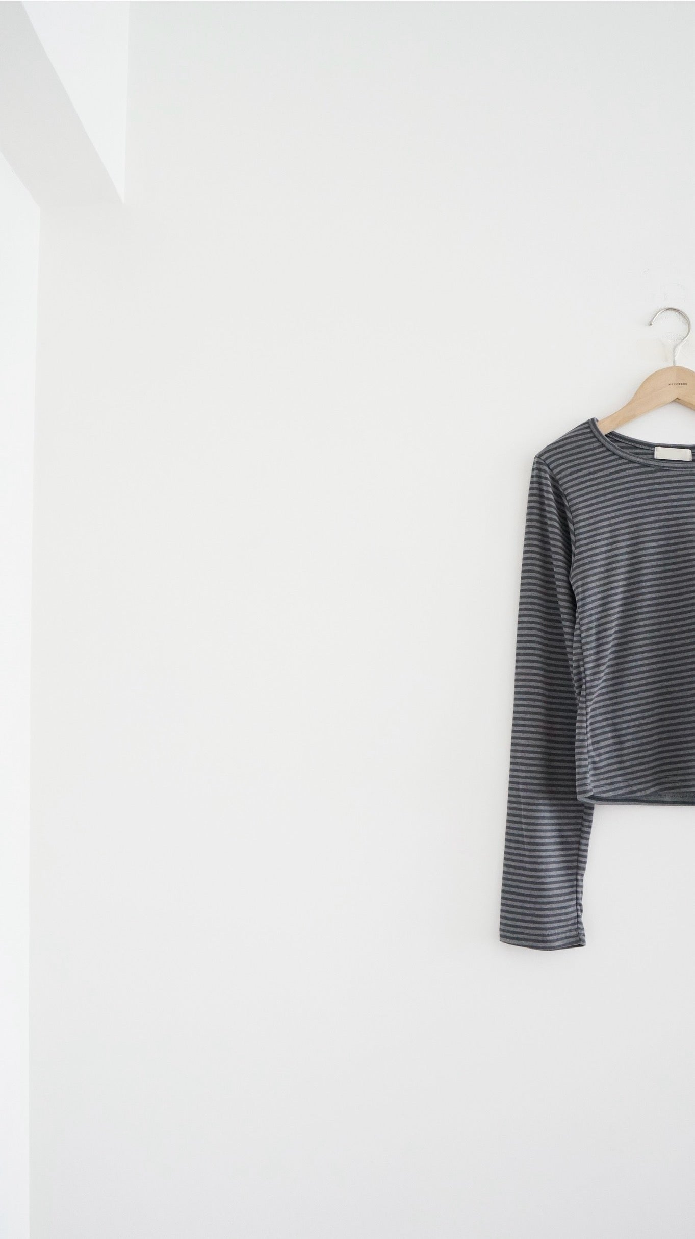 striped soft fit tee in grey (pre-order)
