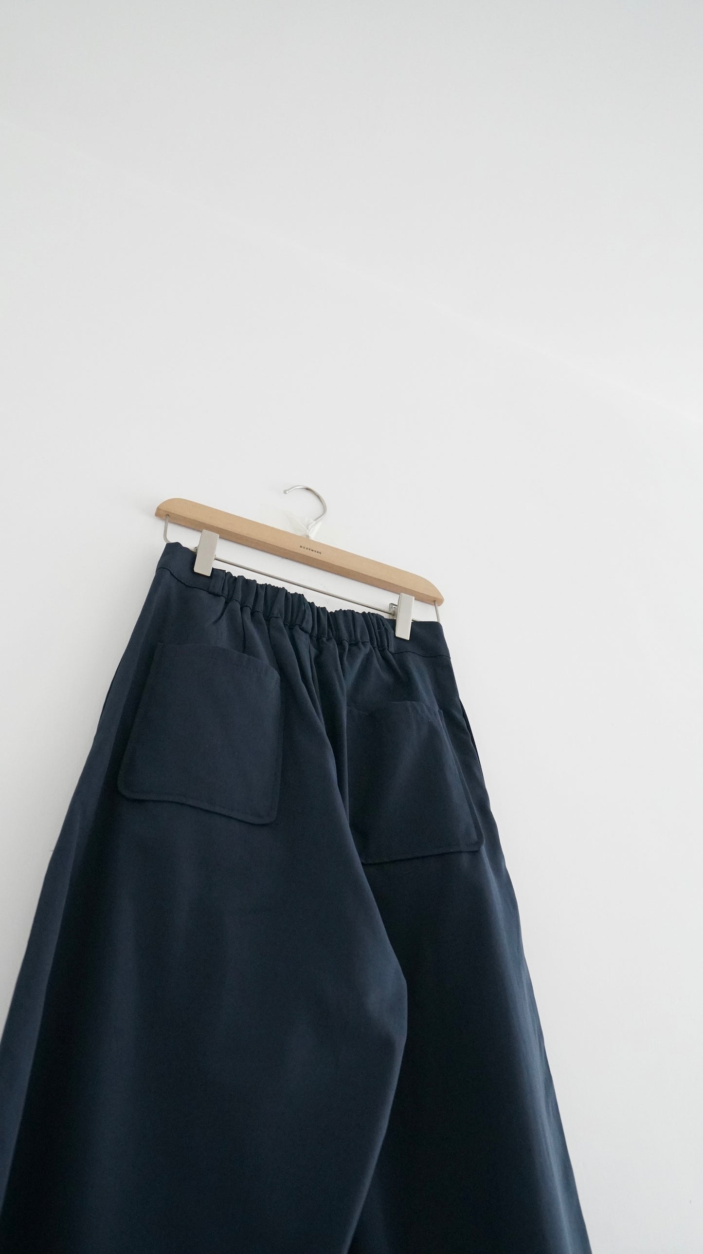 lily pleated tailor pants in navy