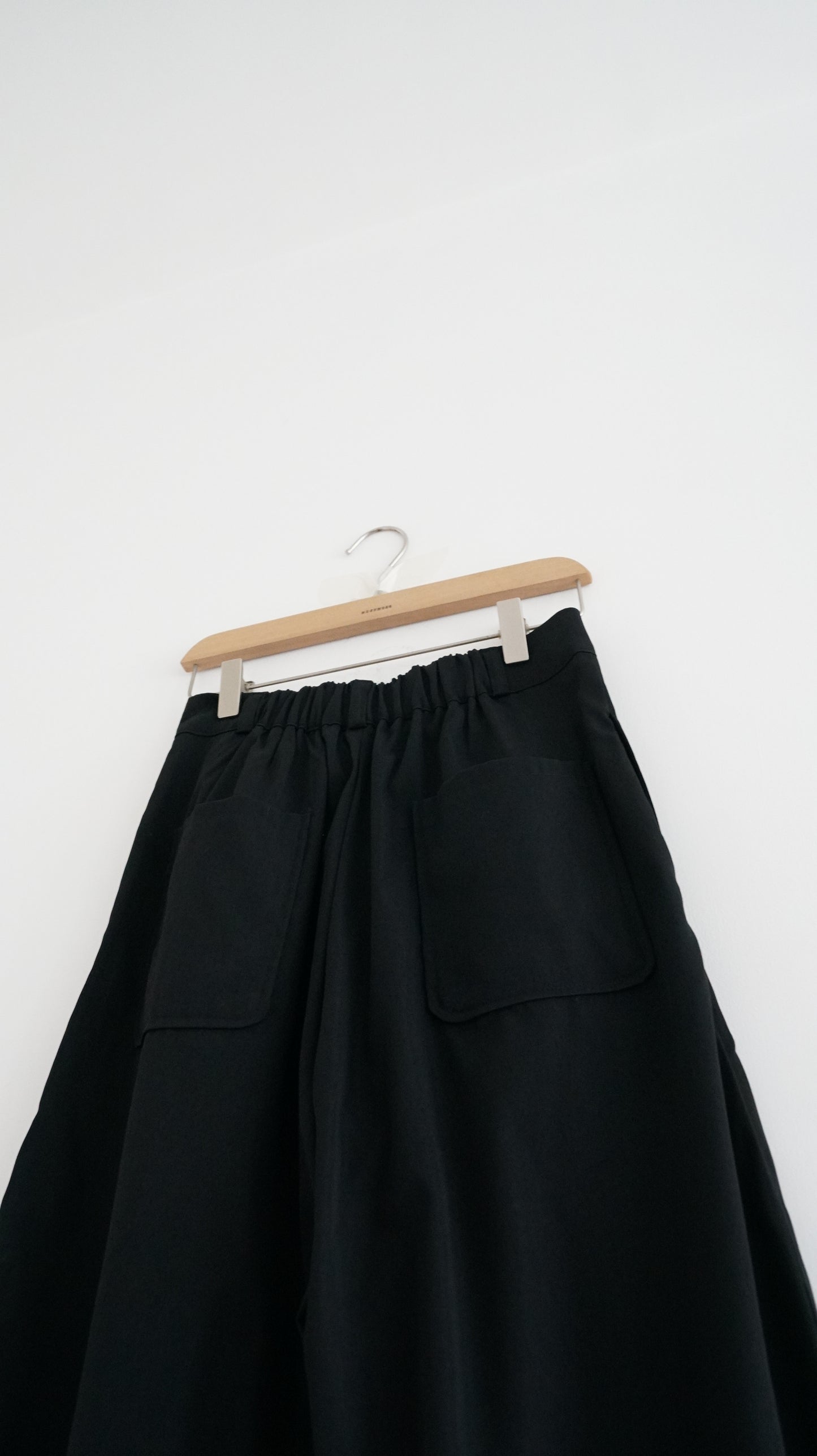 lily pleated tailor pants in black