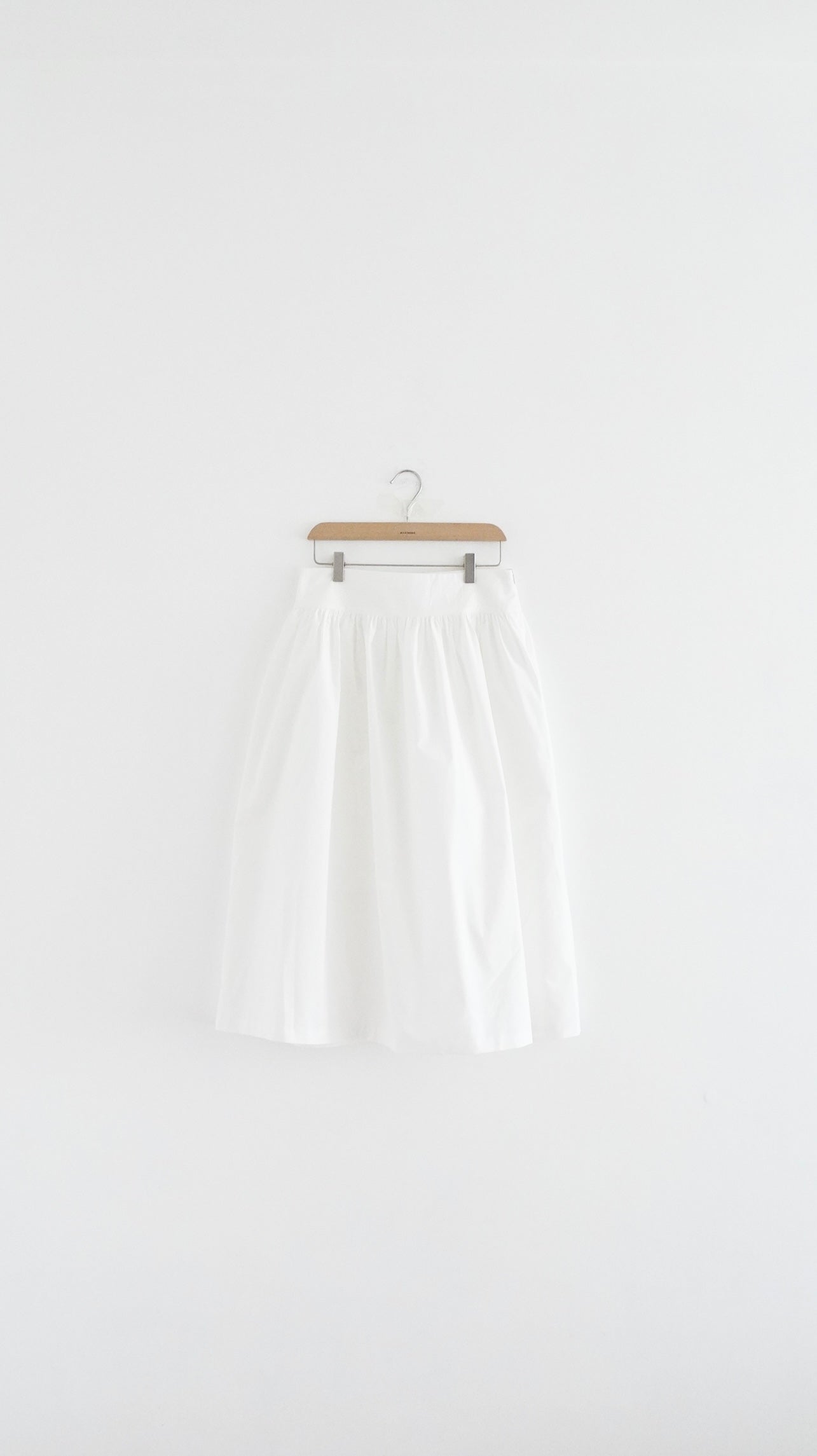 pure form skirt in white (pre-order)
