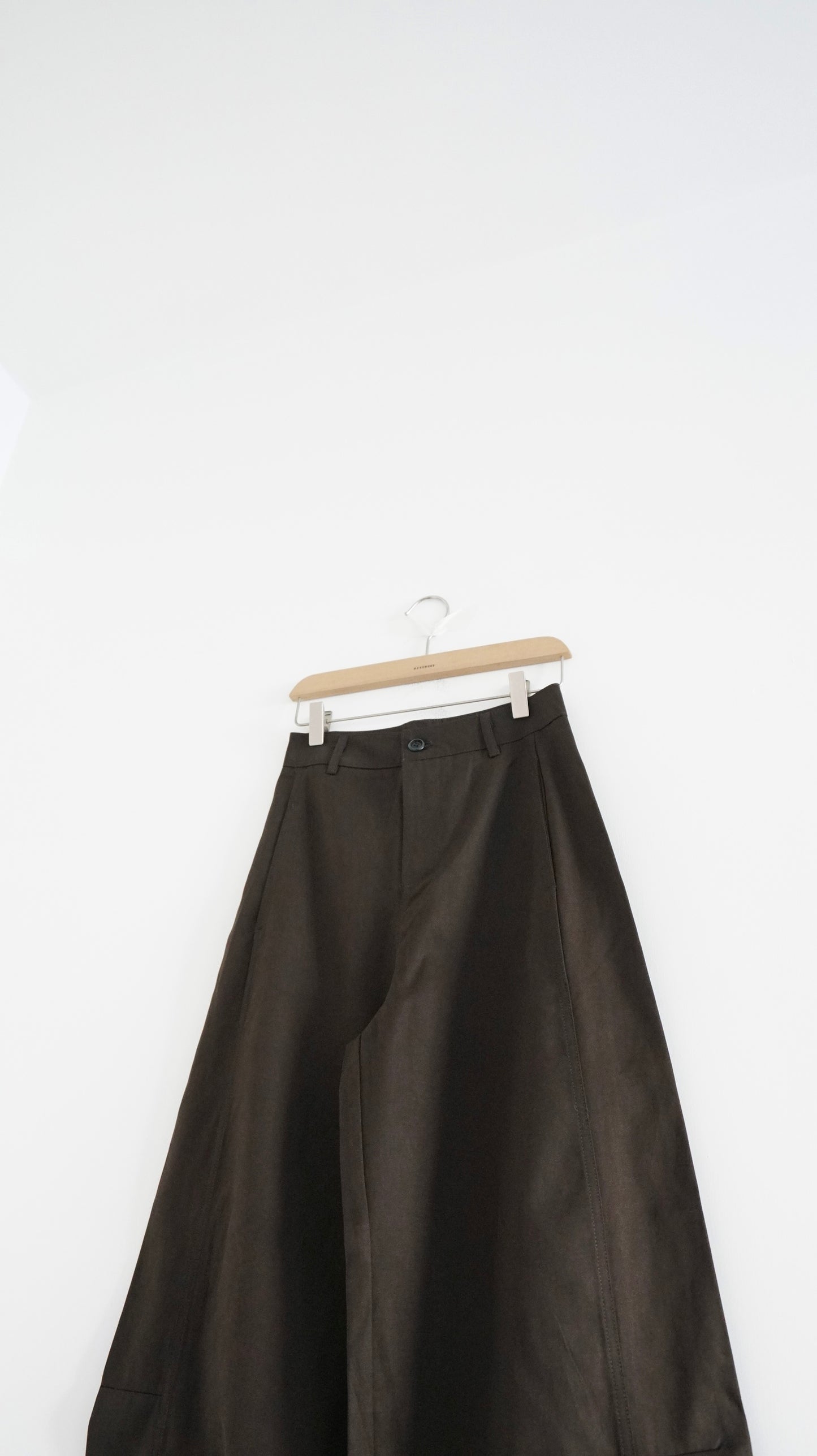 sculpted cocoon pants in brown (pre-order) （✨FPS PAYMENT)