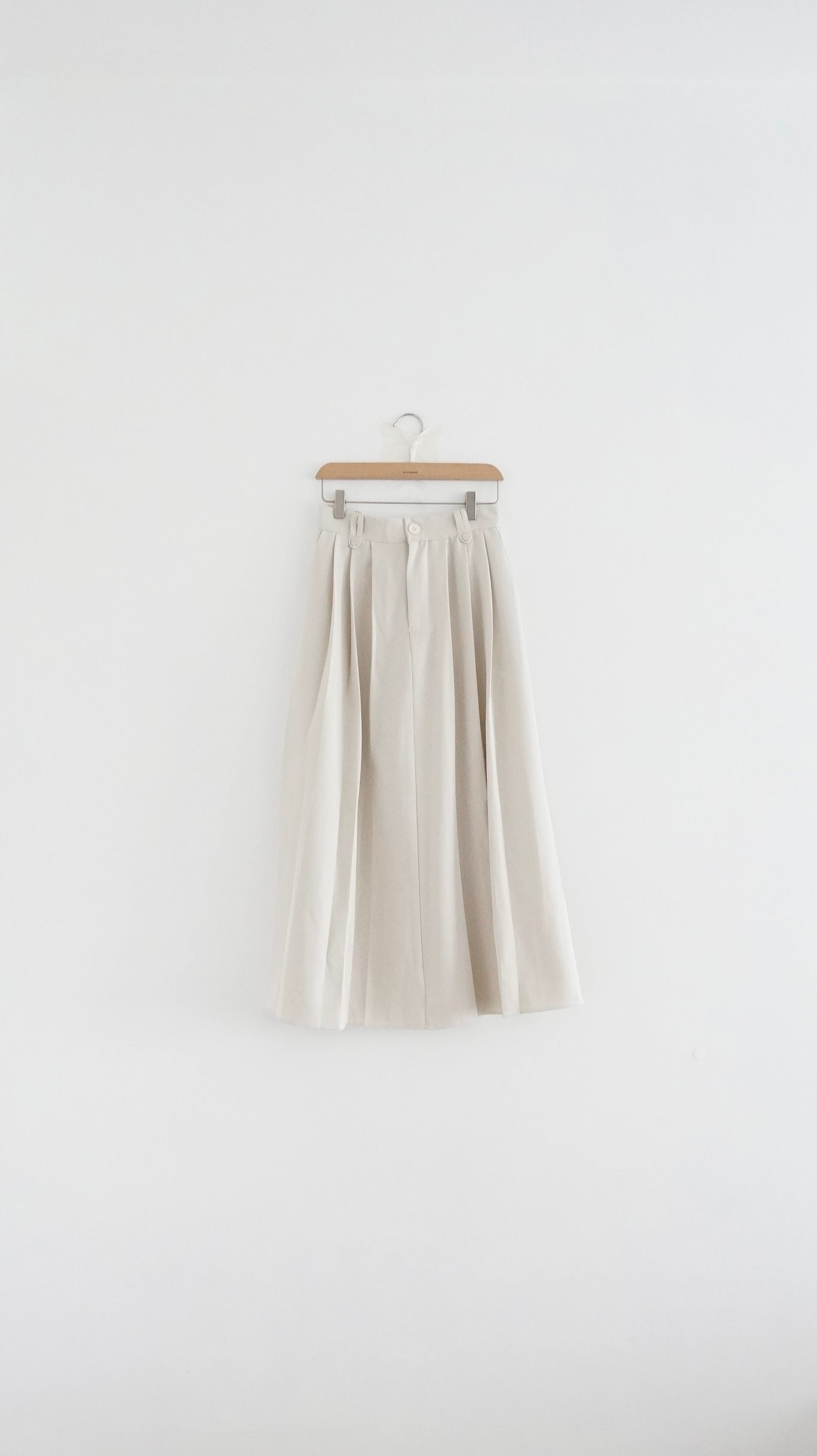 structured skirt-pants in ivory