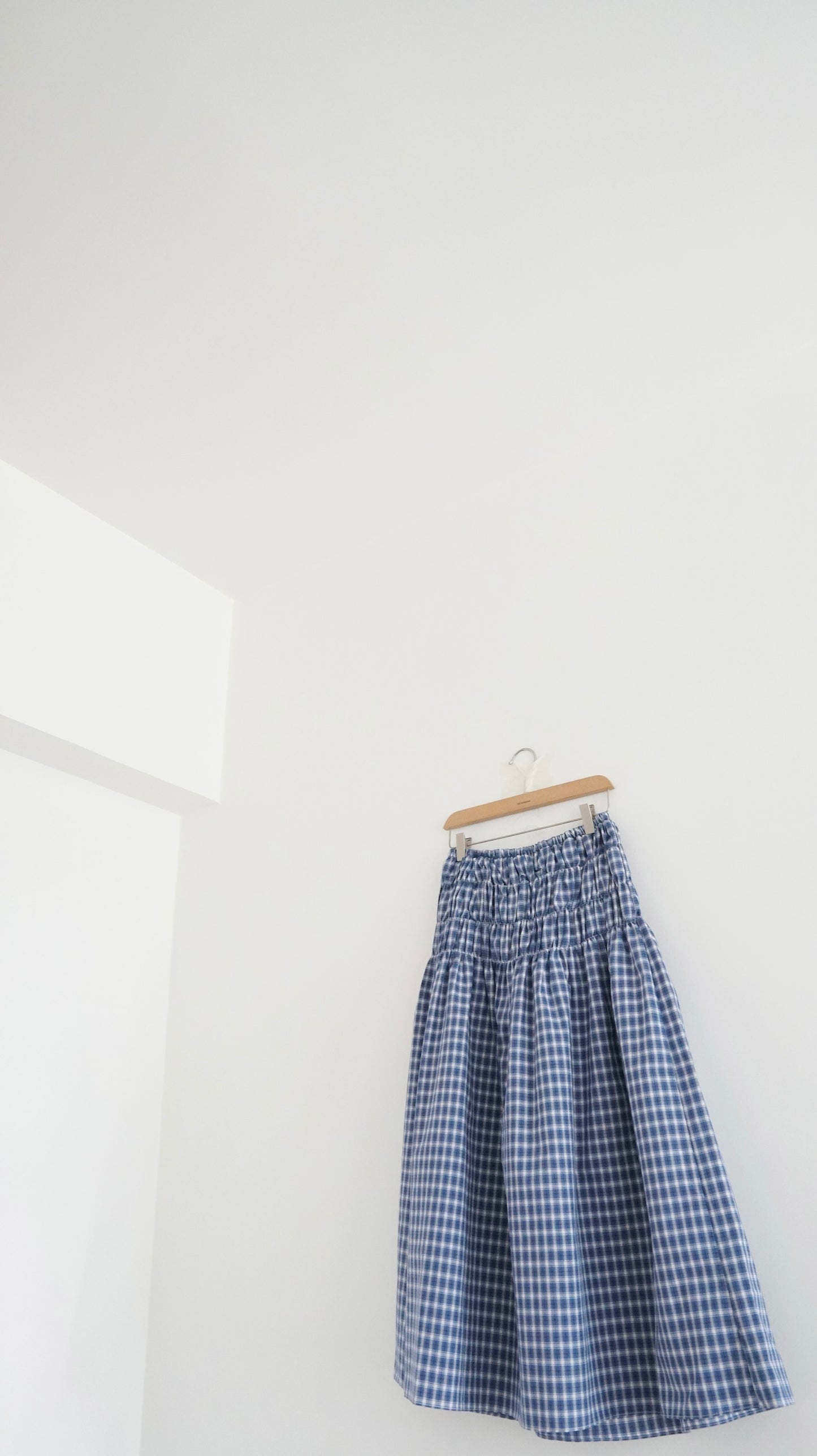 gathered check skirt in blue (pre-order)